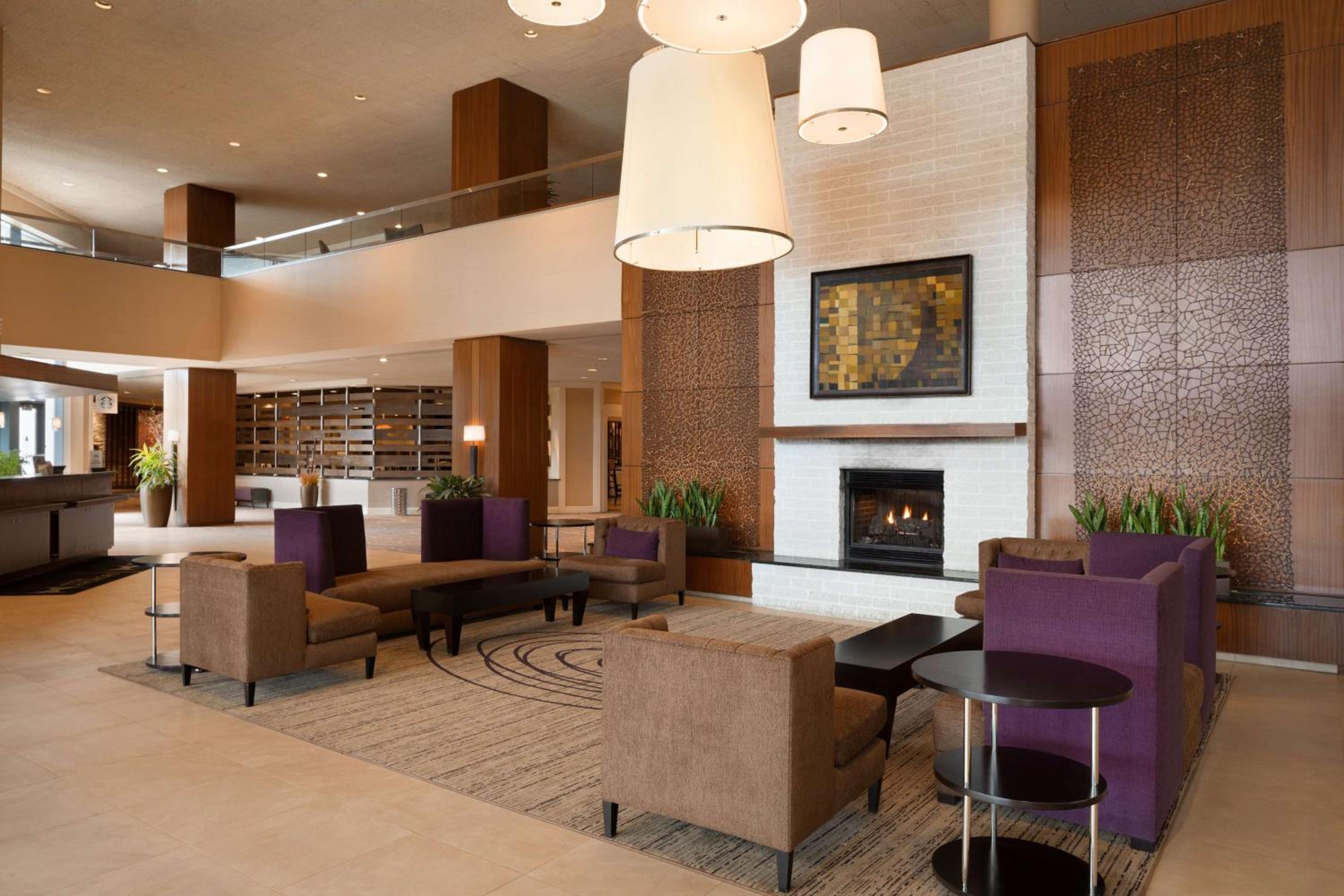 DoubleTree by Hilton Hotel & Executive Meeting Center Somerset view 4