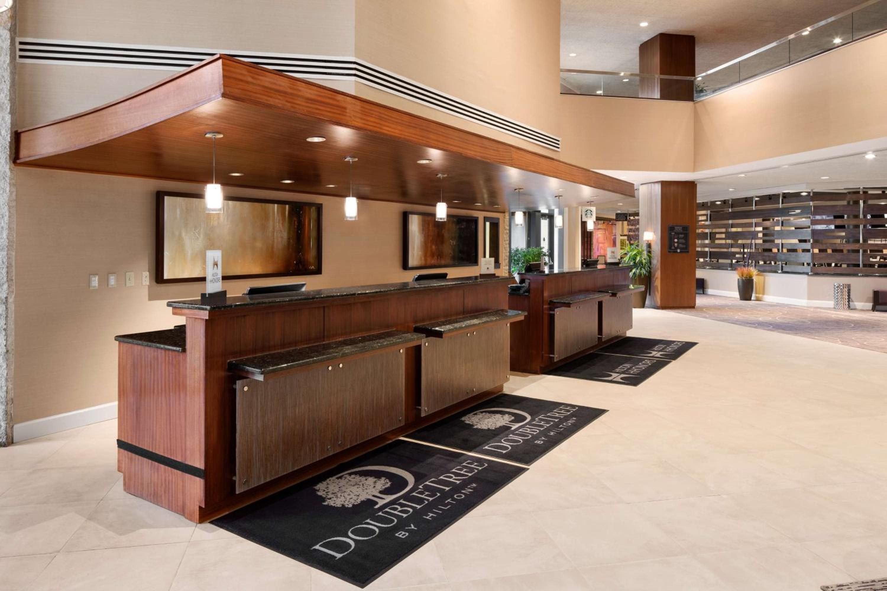 DoubleTree by Hilton Hotel & Executive Meeting Center Somerset view 5