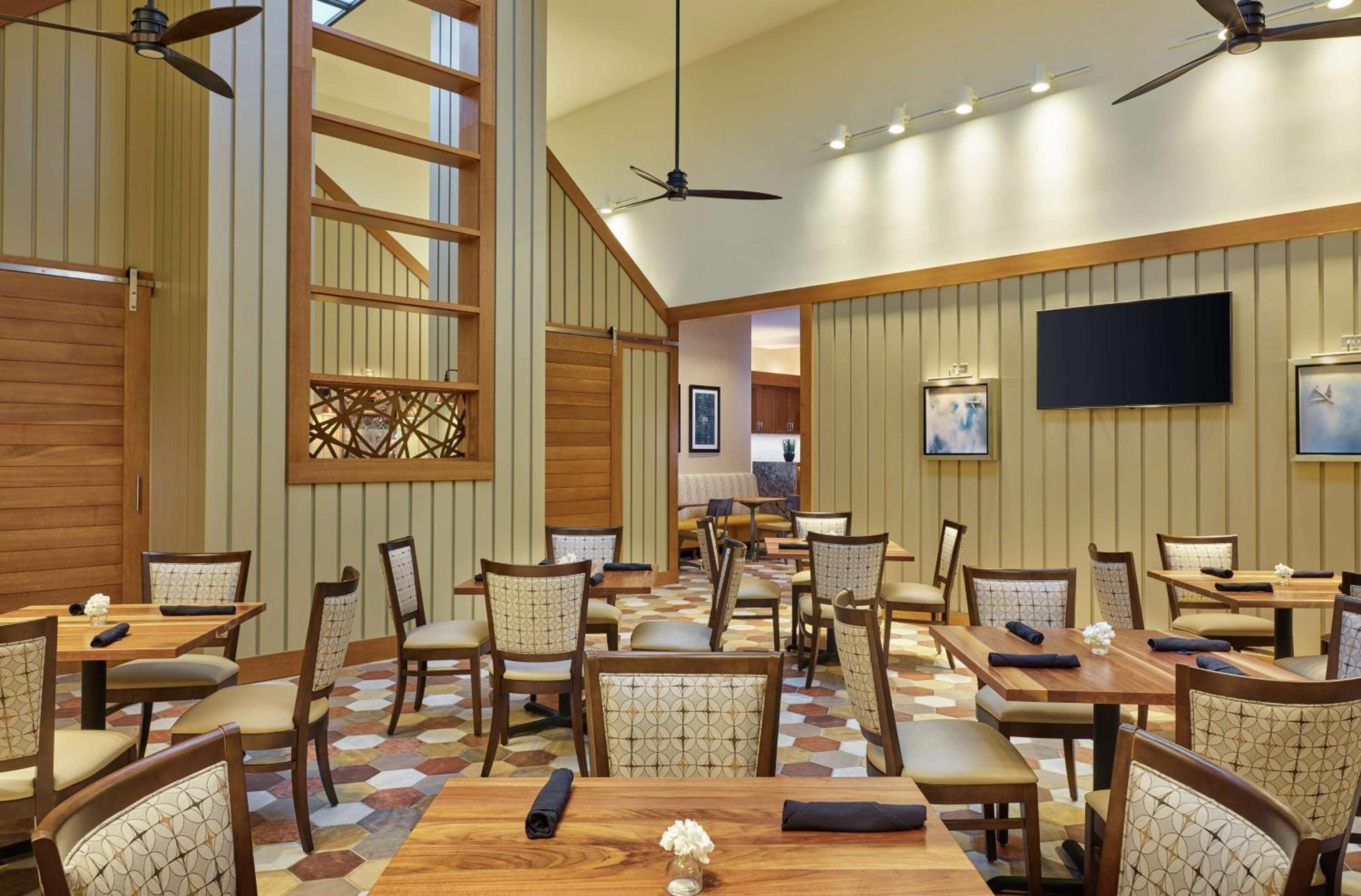 DoubleTree by Hilton Houston Intercontinental Airport - Property Image 26