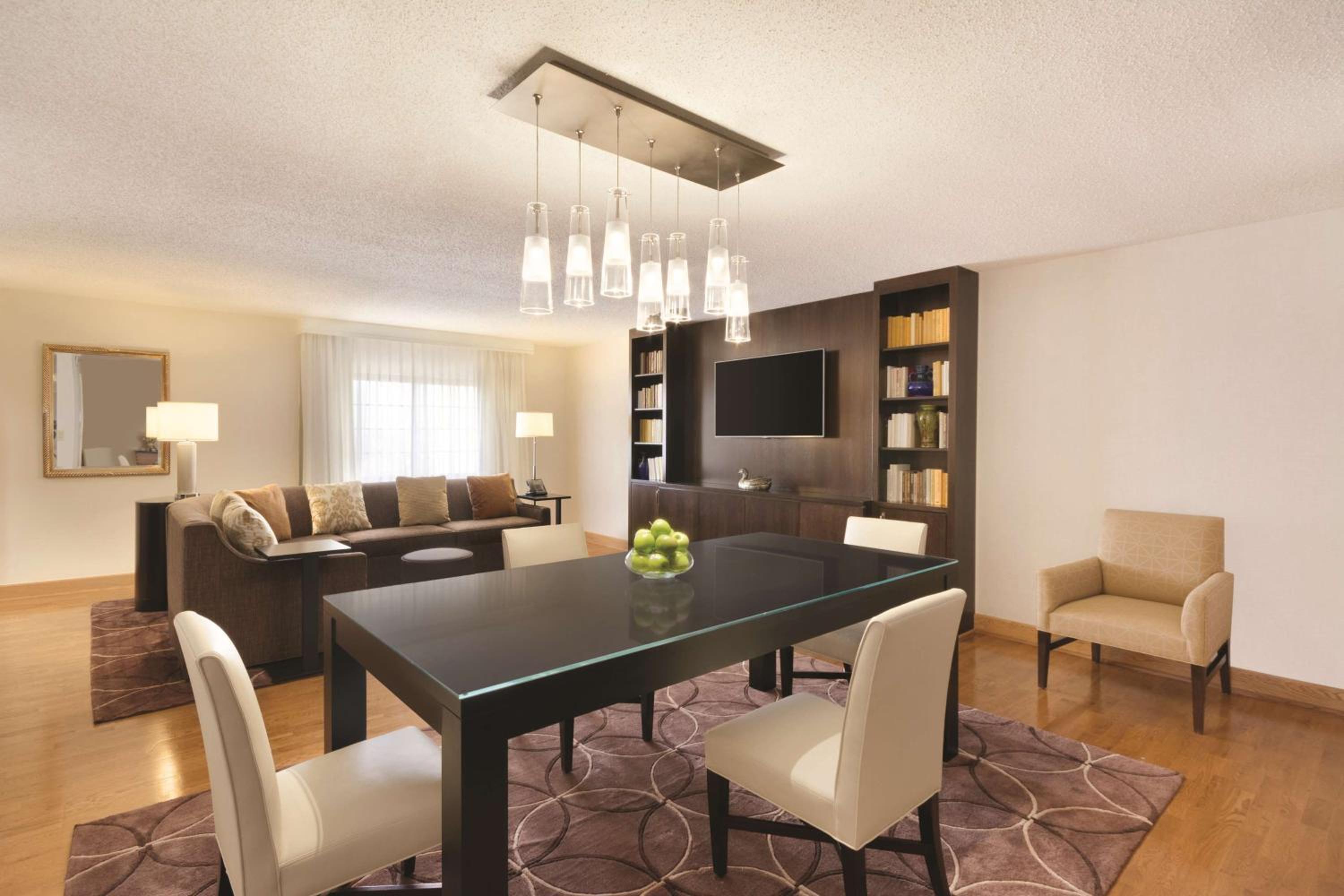 Embassy Suites Greenville Golf Resort & Conference Center