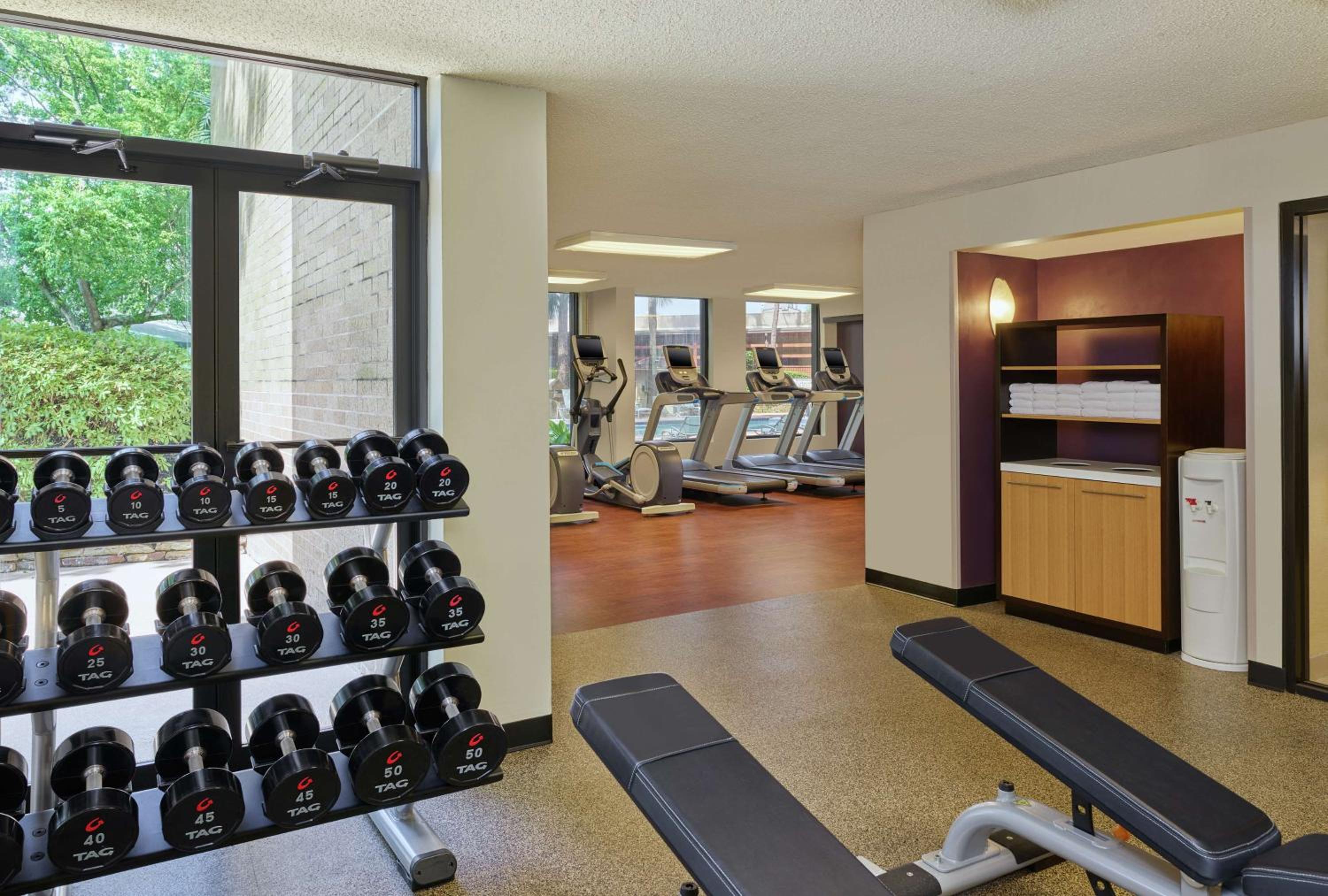DoubleTree by Hilton Houston Intercontinental Airport - Property Image 21