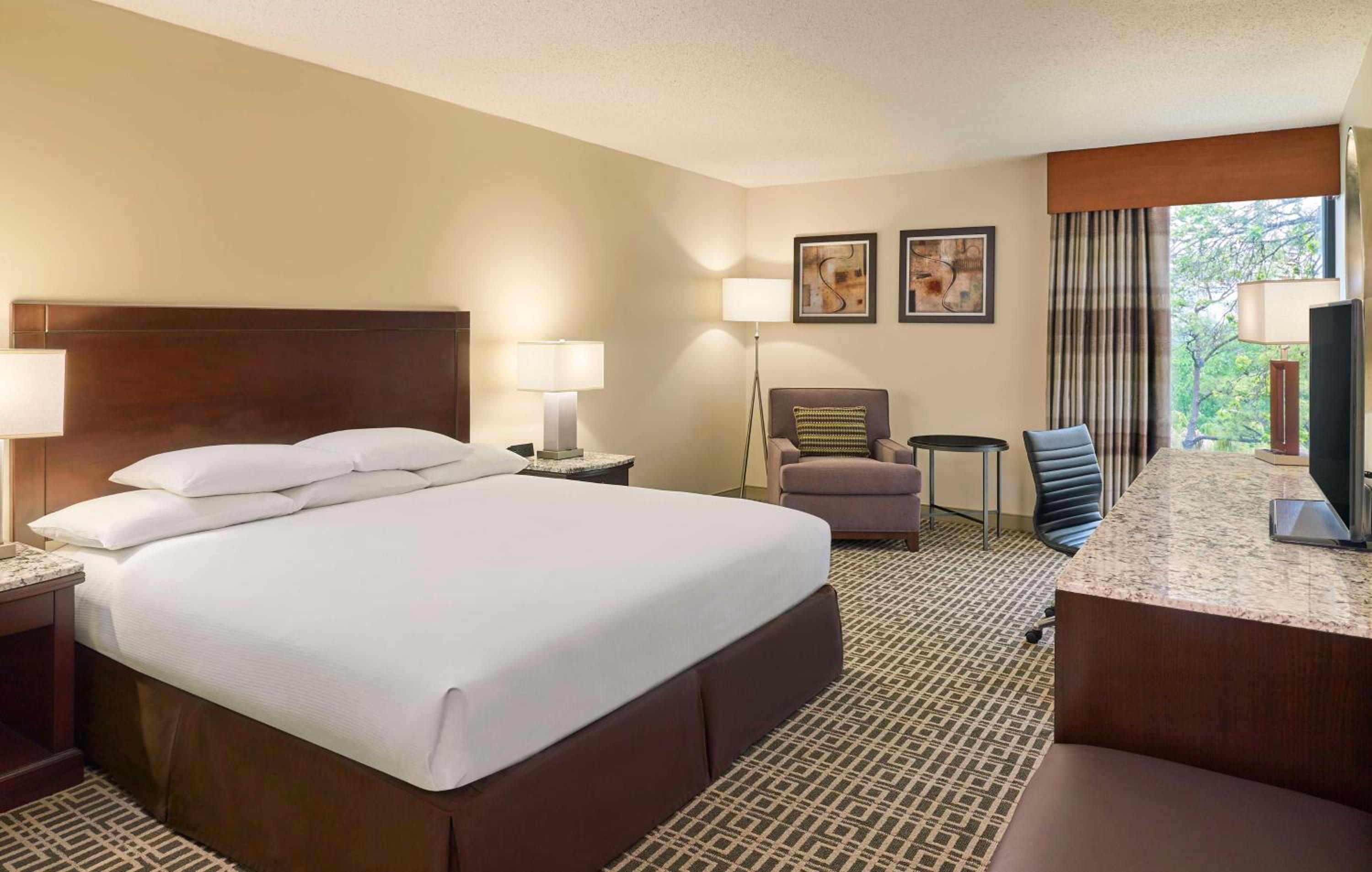 DoubleTree by Hilton Houston Intercontinental Airport - Property Image 14