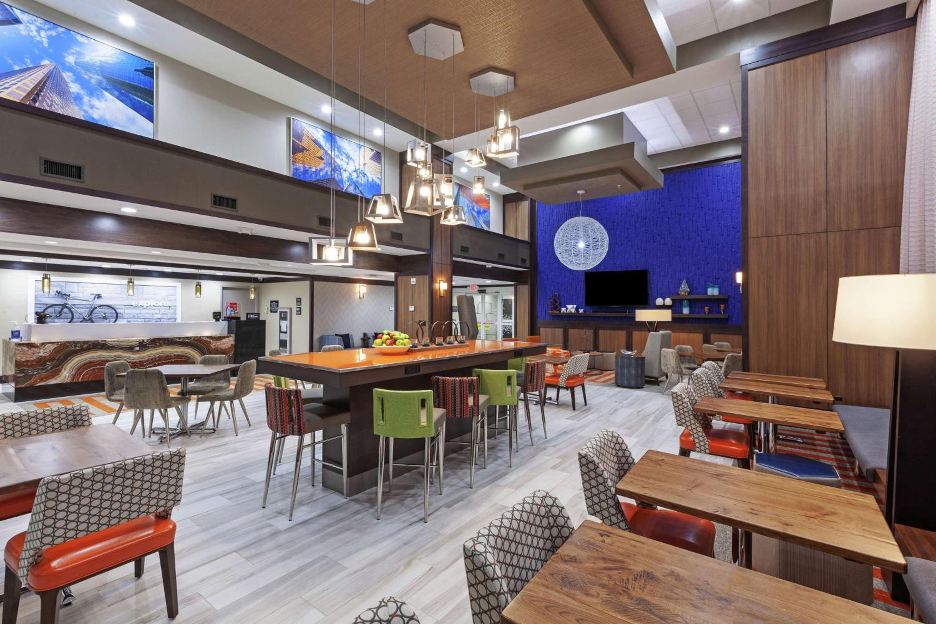 Hampton Inn Suites Houston-Bush Intercontinental Airport - Property Image 26