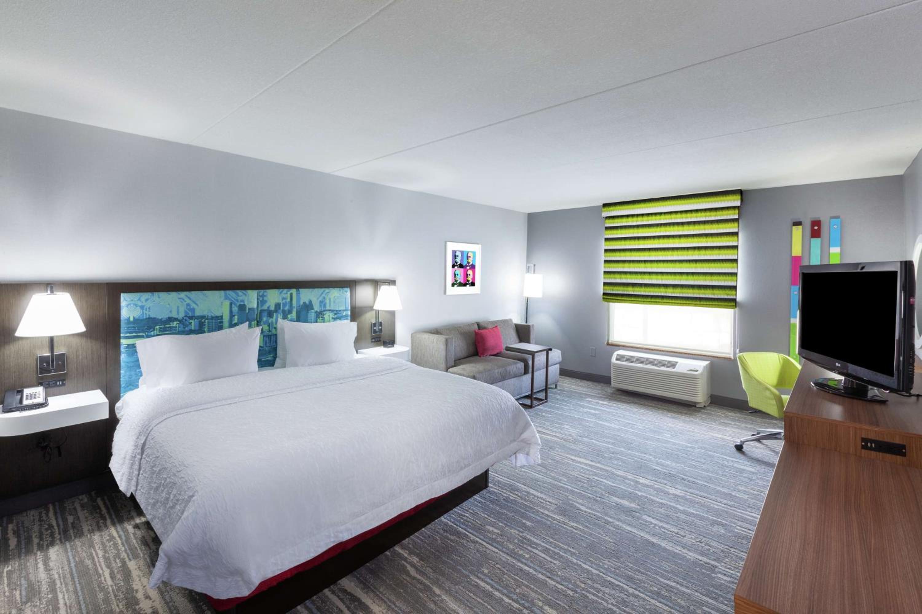 Hampton Inn Suites Houston-Bush Intercontinental Airport - Property Image 18