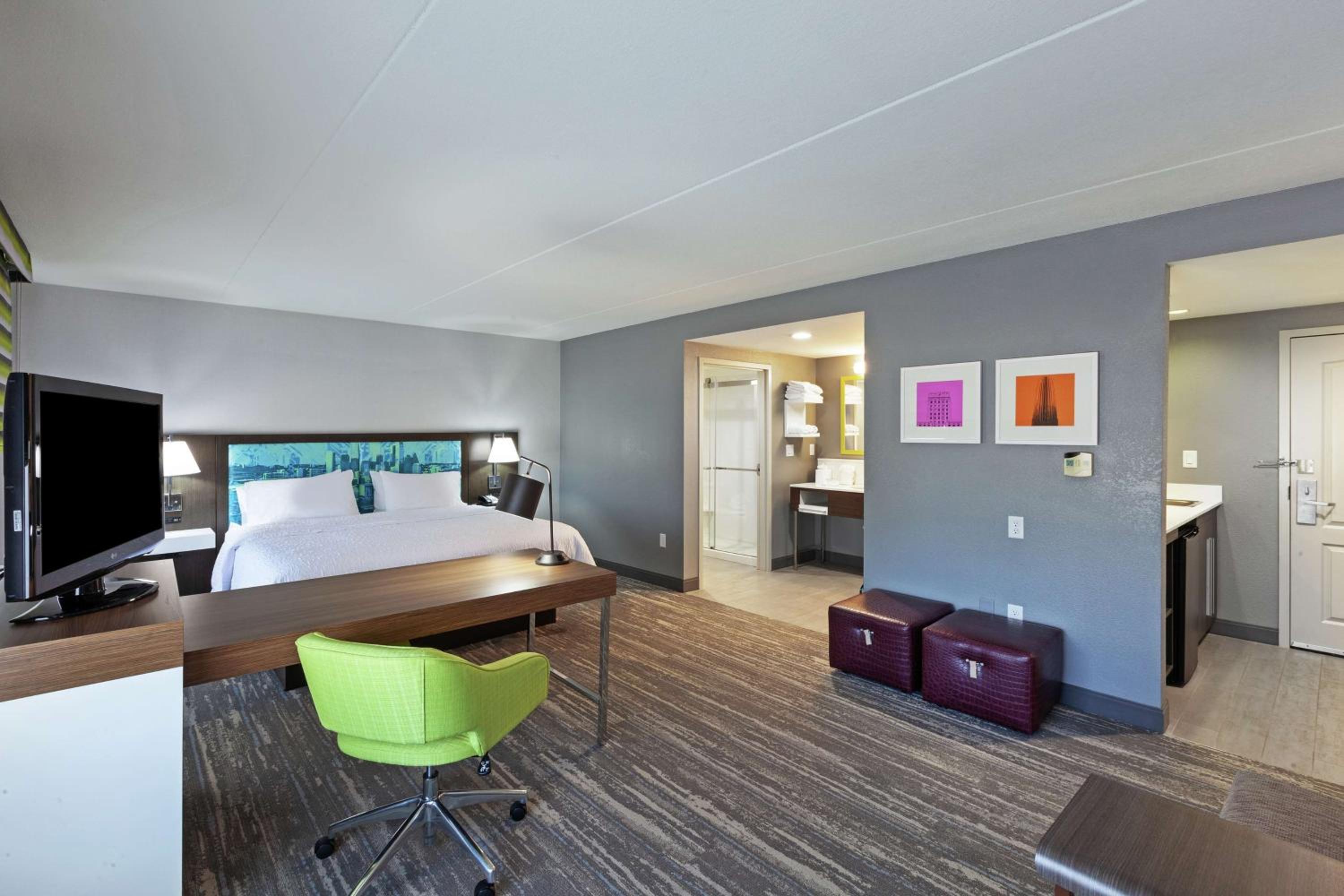 Hampton Inn Suites Houston-Bush Intercontinental Airport - Property Image 17