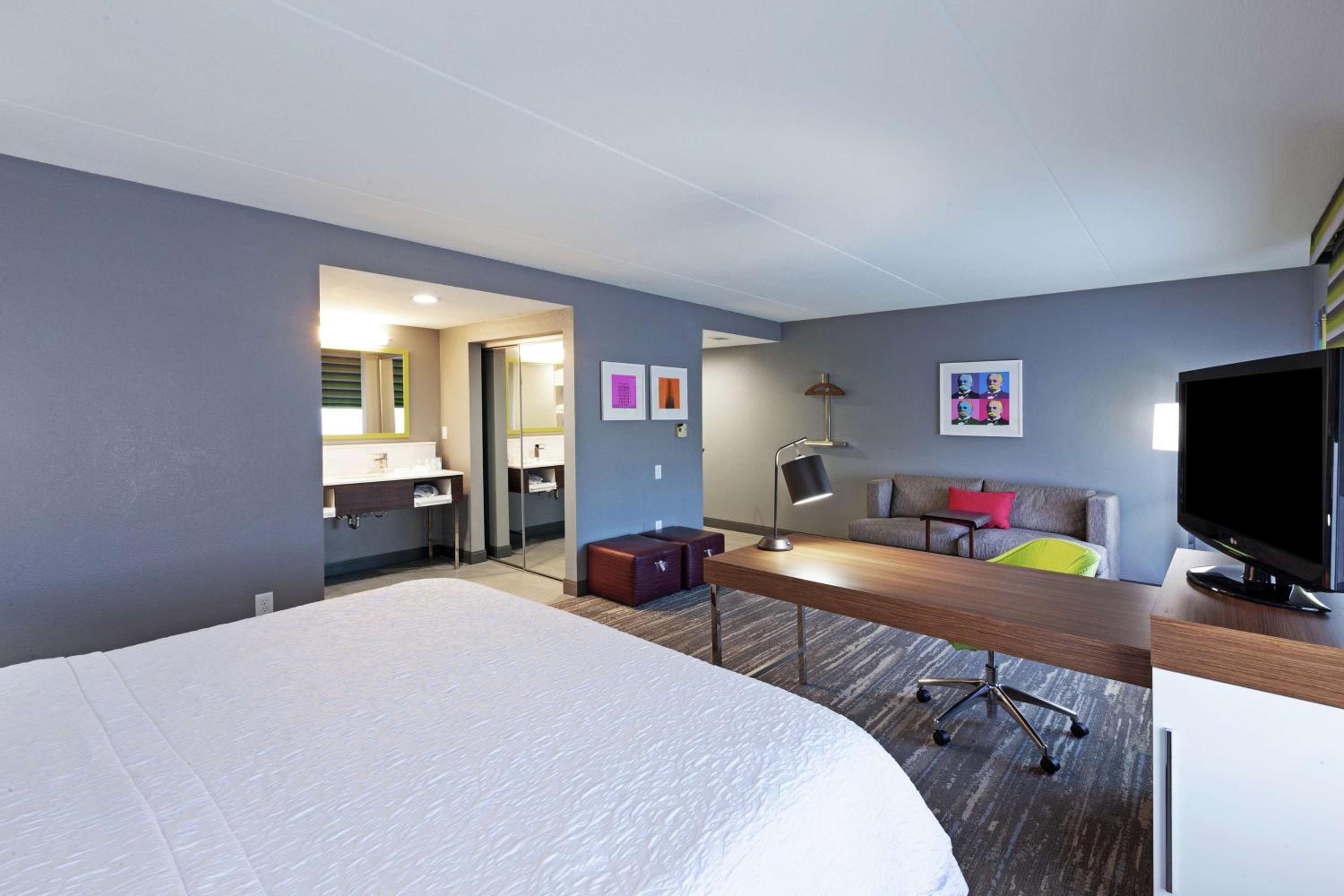 Hampton Inn Suites Houston-Bush Intercontinental Airport - Property Image 7