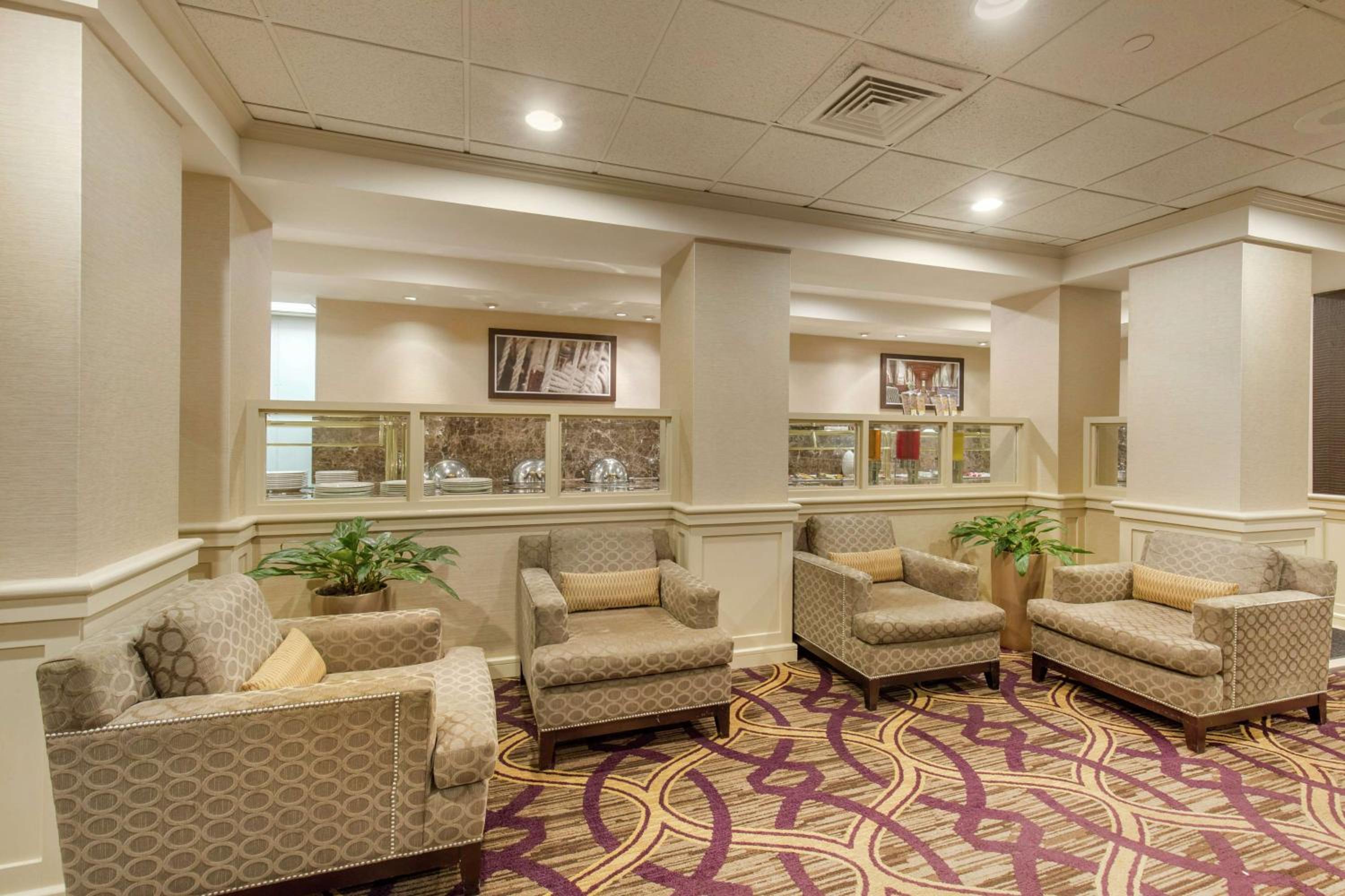Wilmington Vacations - DoubleTree by Hilton Downtown Wilmington - Legal District - Property Image 5