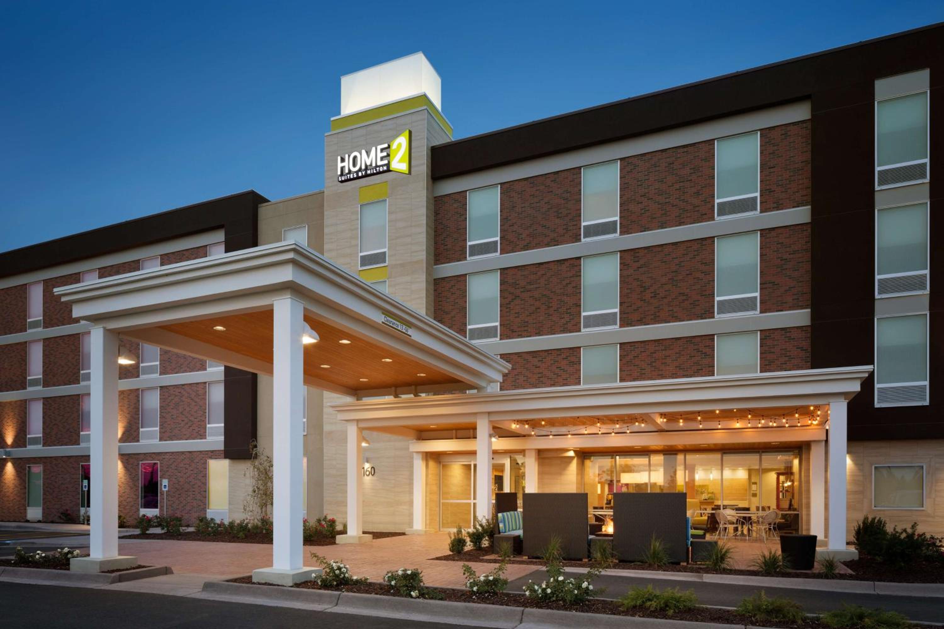 Hotel Home2 Suites by Hilton Idaho Falls - Image 1