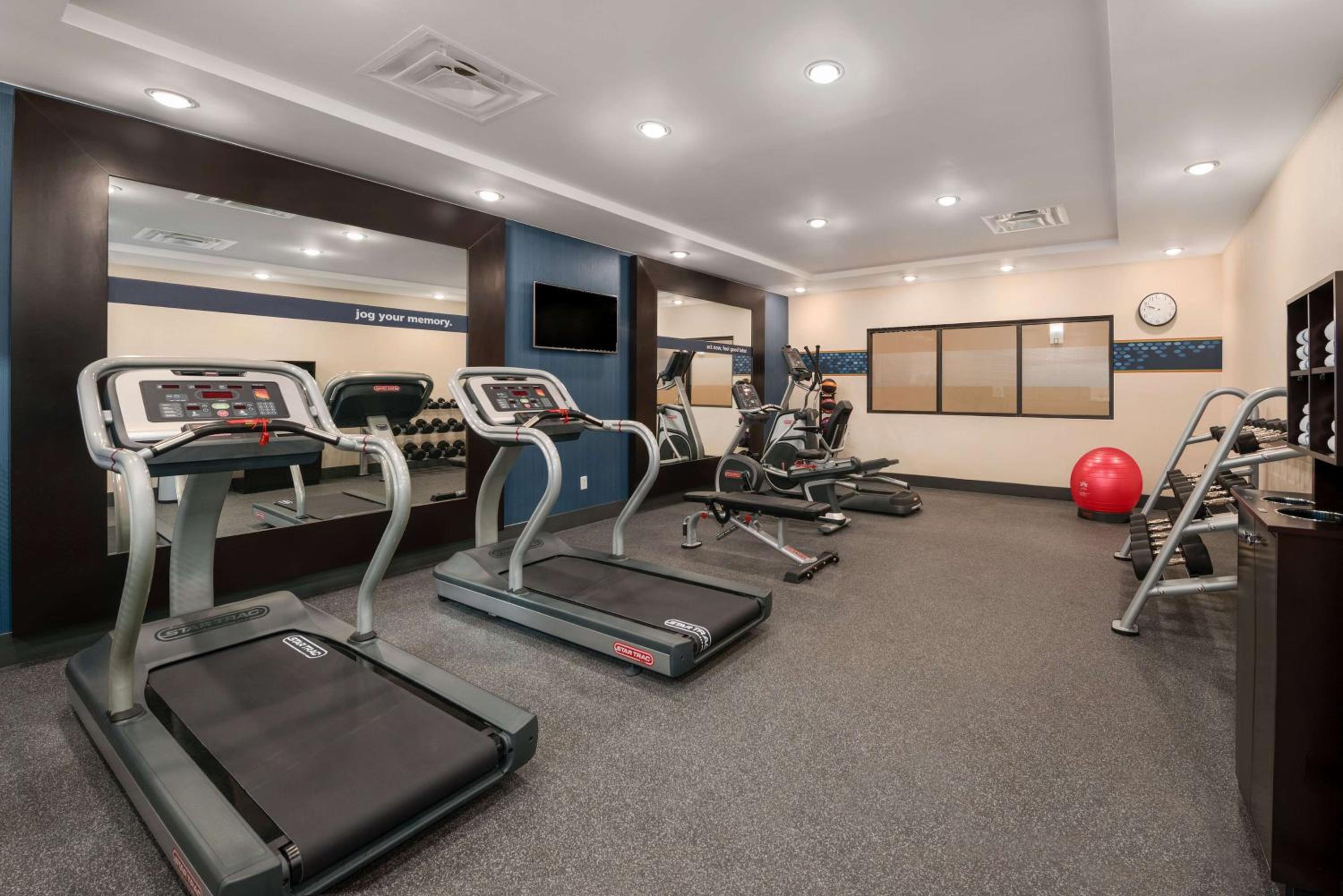 Hampton Inn  Suites - Lavonia, GA - Property Image 3