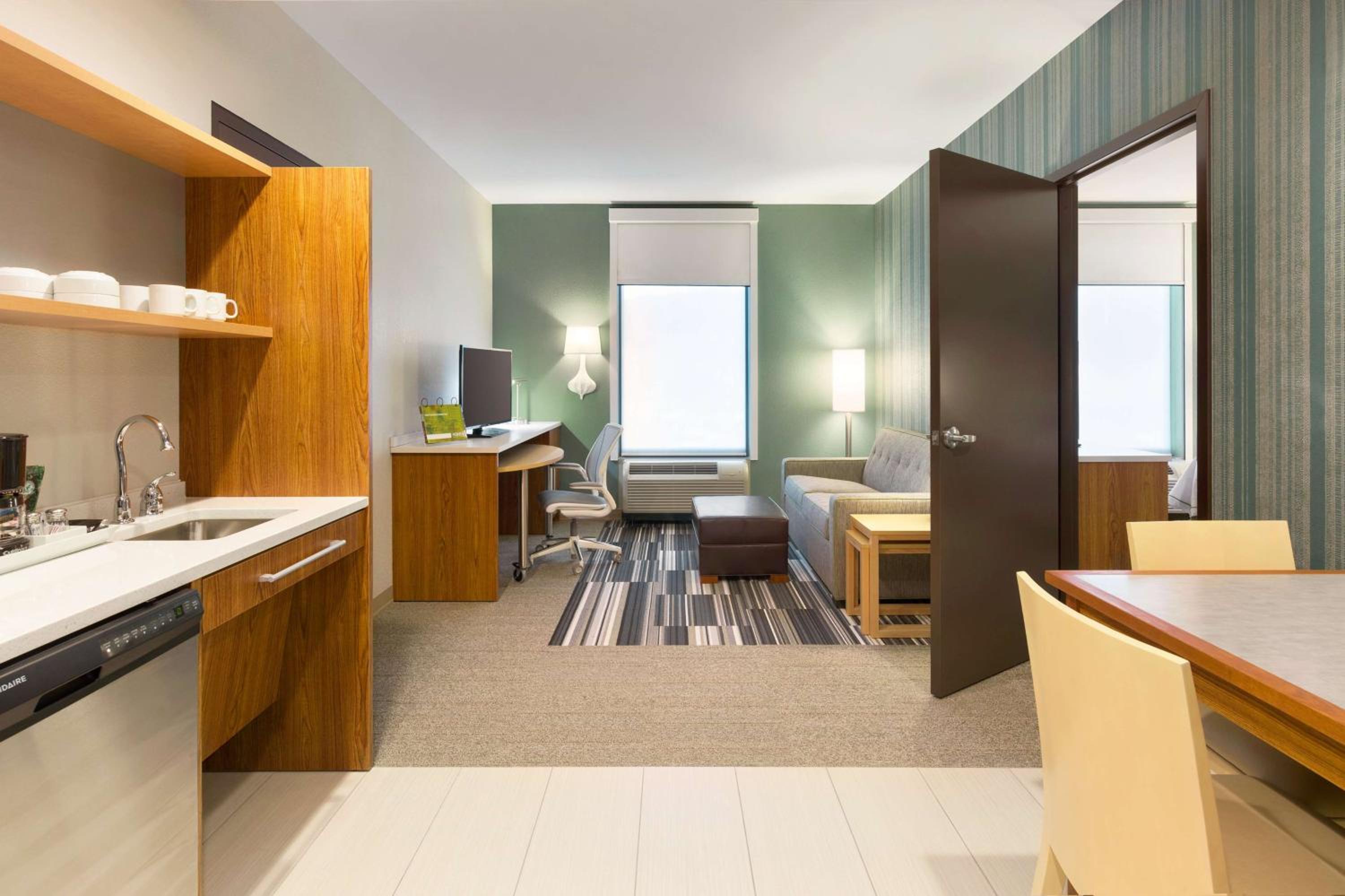 Philadelphia Vacations - Home2 Suites by Hilton Downingtown Exton Route 30 - Property Image 2