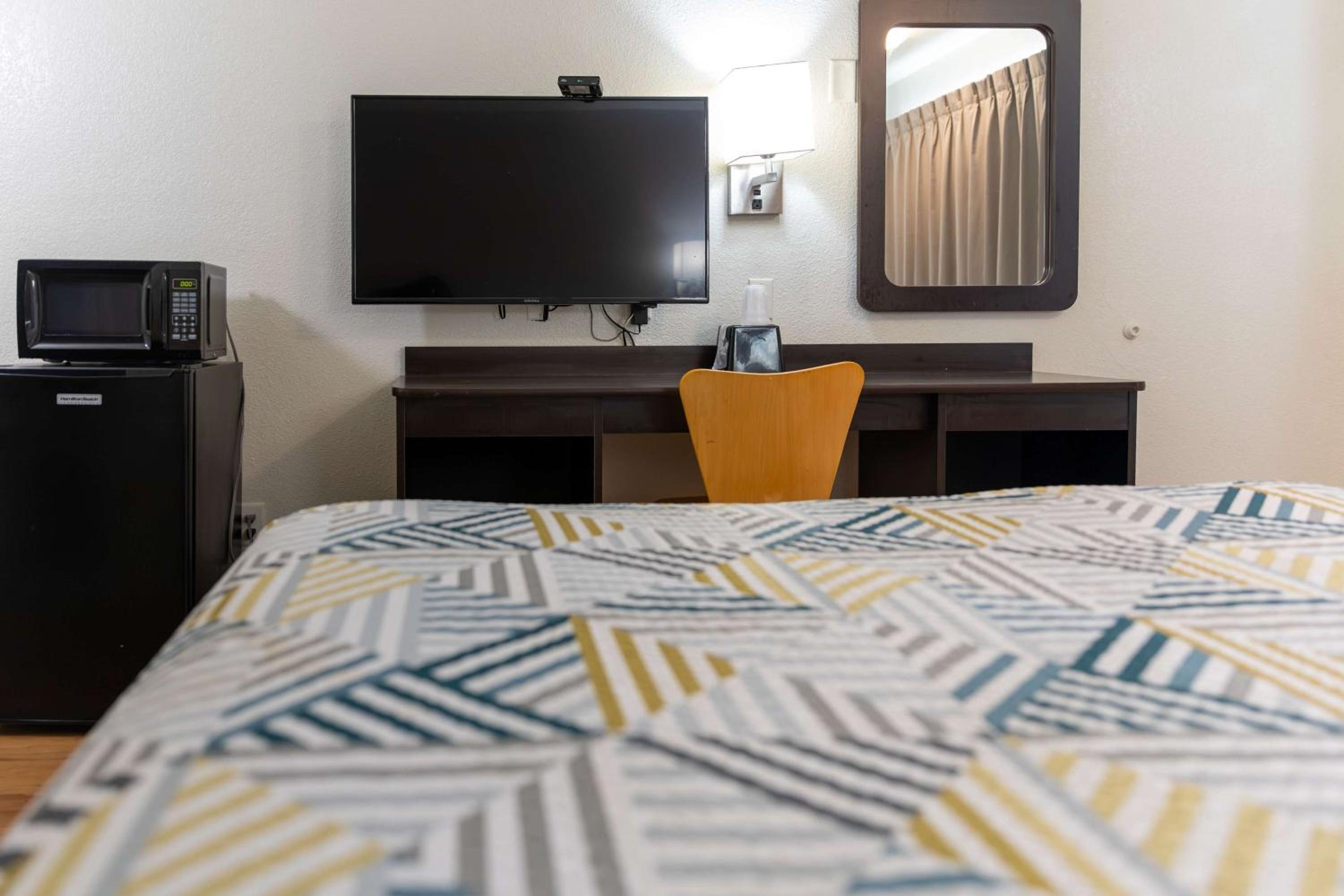 Motel 6-Lufkin, TX