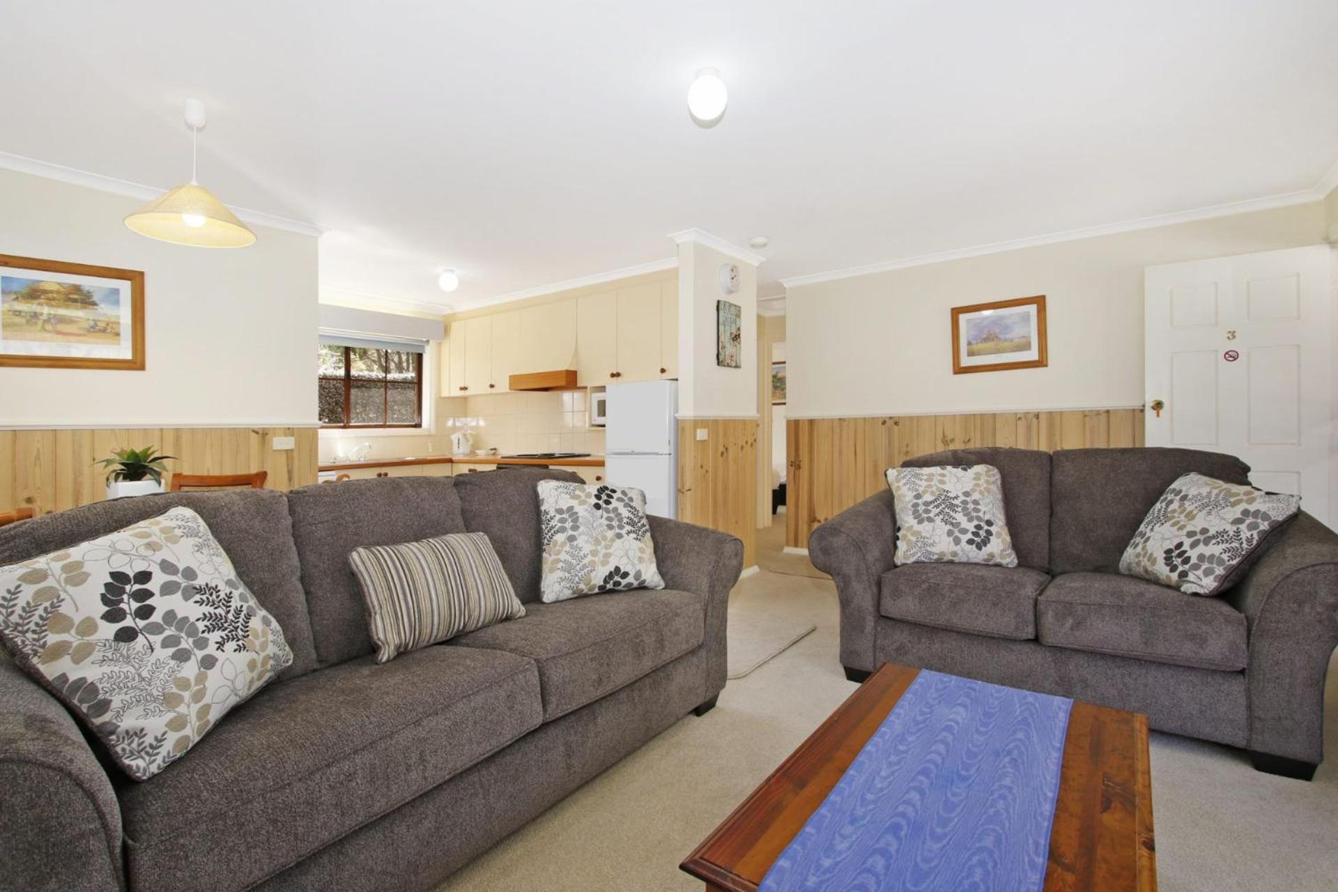 Cedar Cottage - Unit 3 Tudor Village