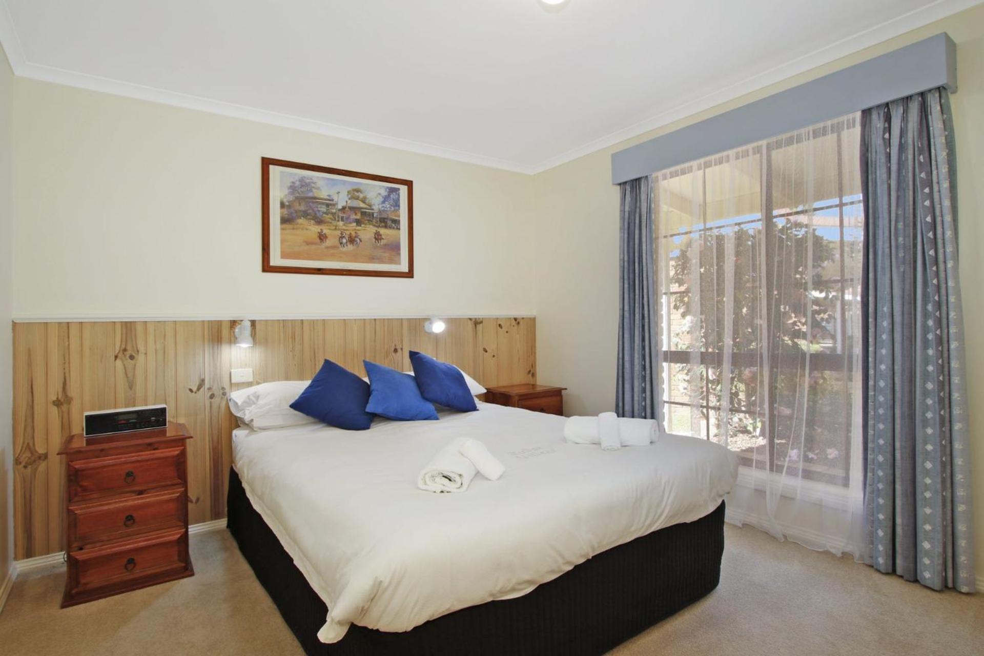 Cedar Cottage - Unit 3 Tudor Village