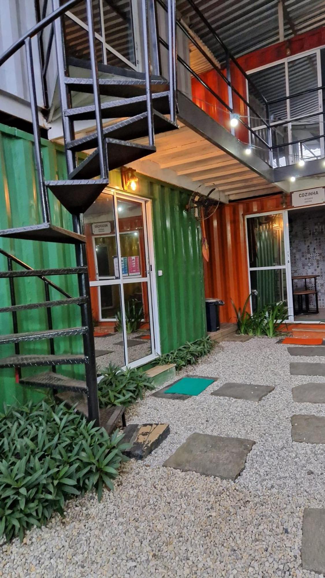 Container Hospedaria Paraty