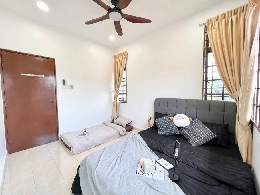 Corner House near Midvalley JB