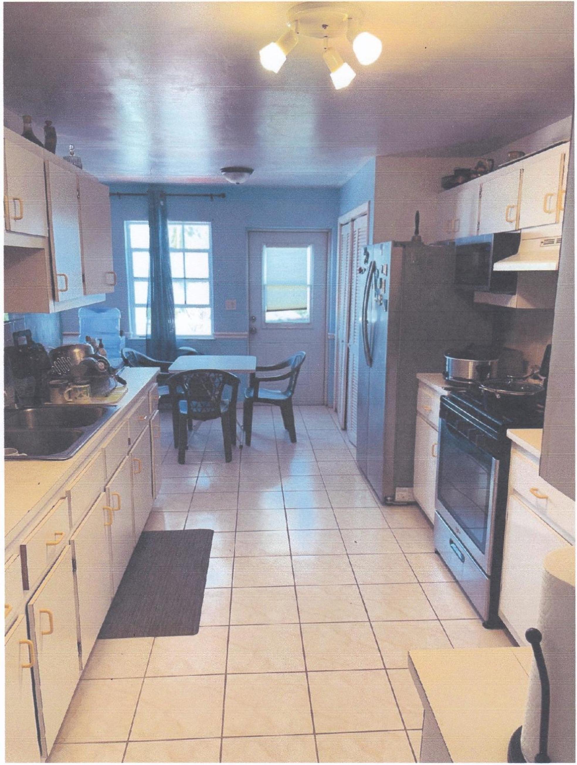John’s Place - Photo 19
