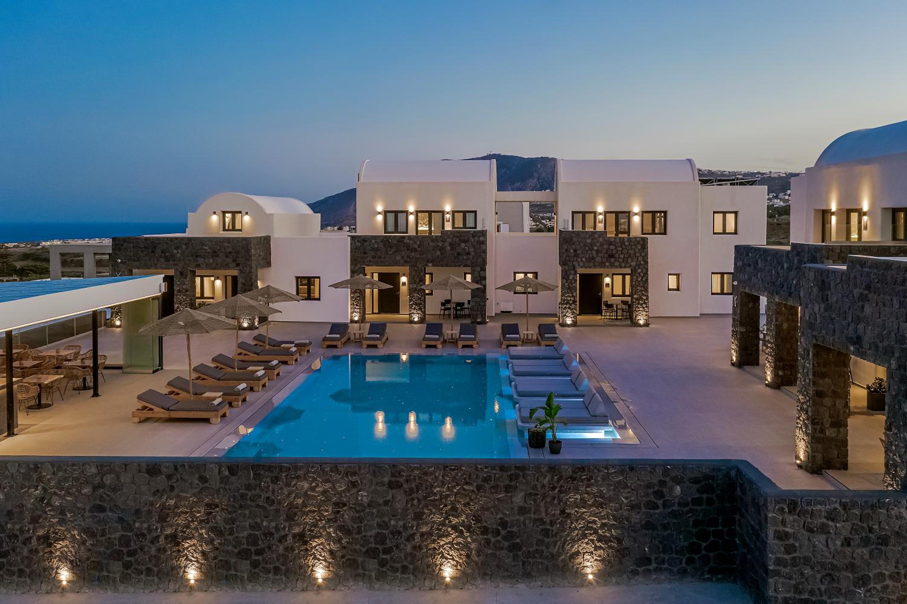 Onyx Hotel & Suites photo 2