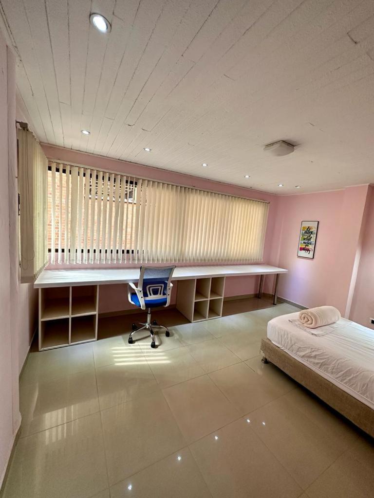 Espaciosa casa en Envigado con excelente ubicación