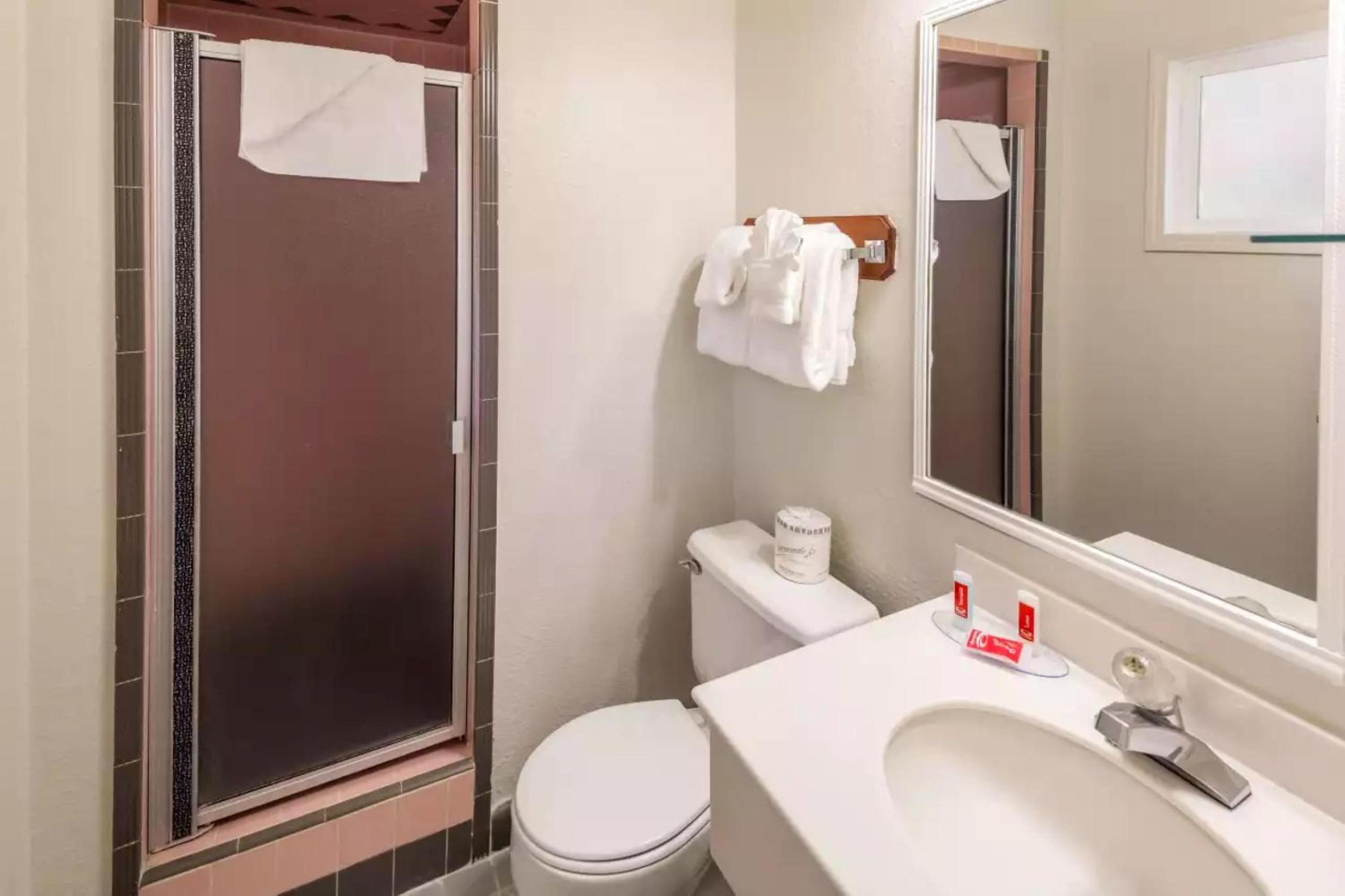 Lake Tahoe Vacations - Econo Lodge Inn Suites Heavenly Village Area - Property Image 23