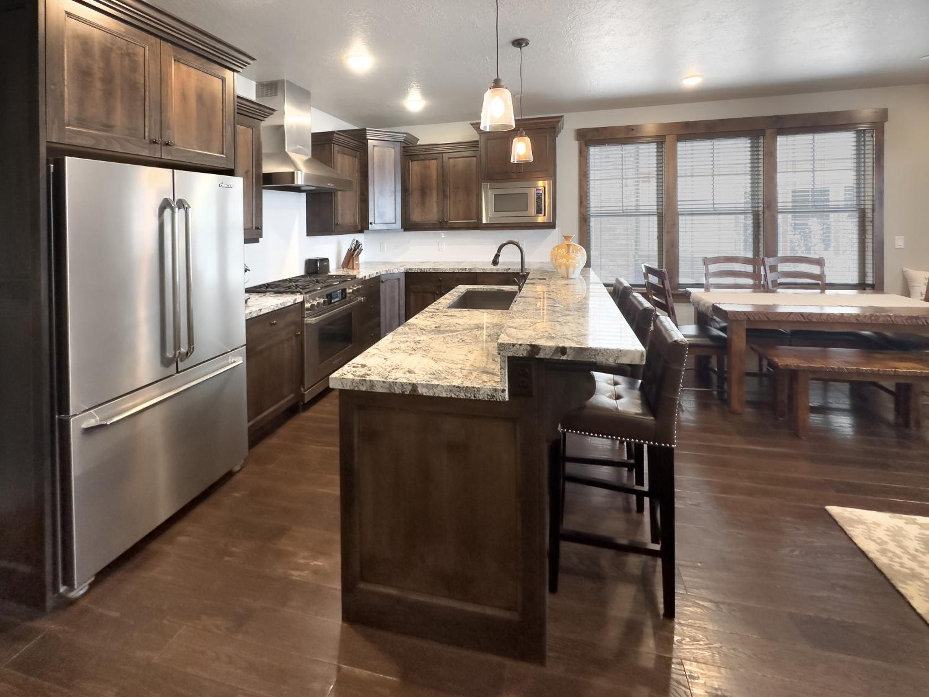 Ideal Condo 2 Minute Drive to Deer Valley view 3