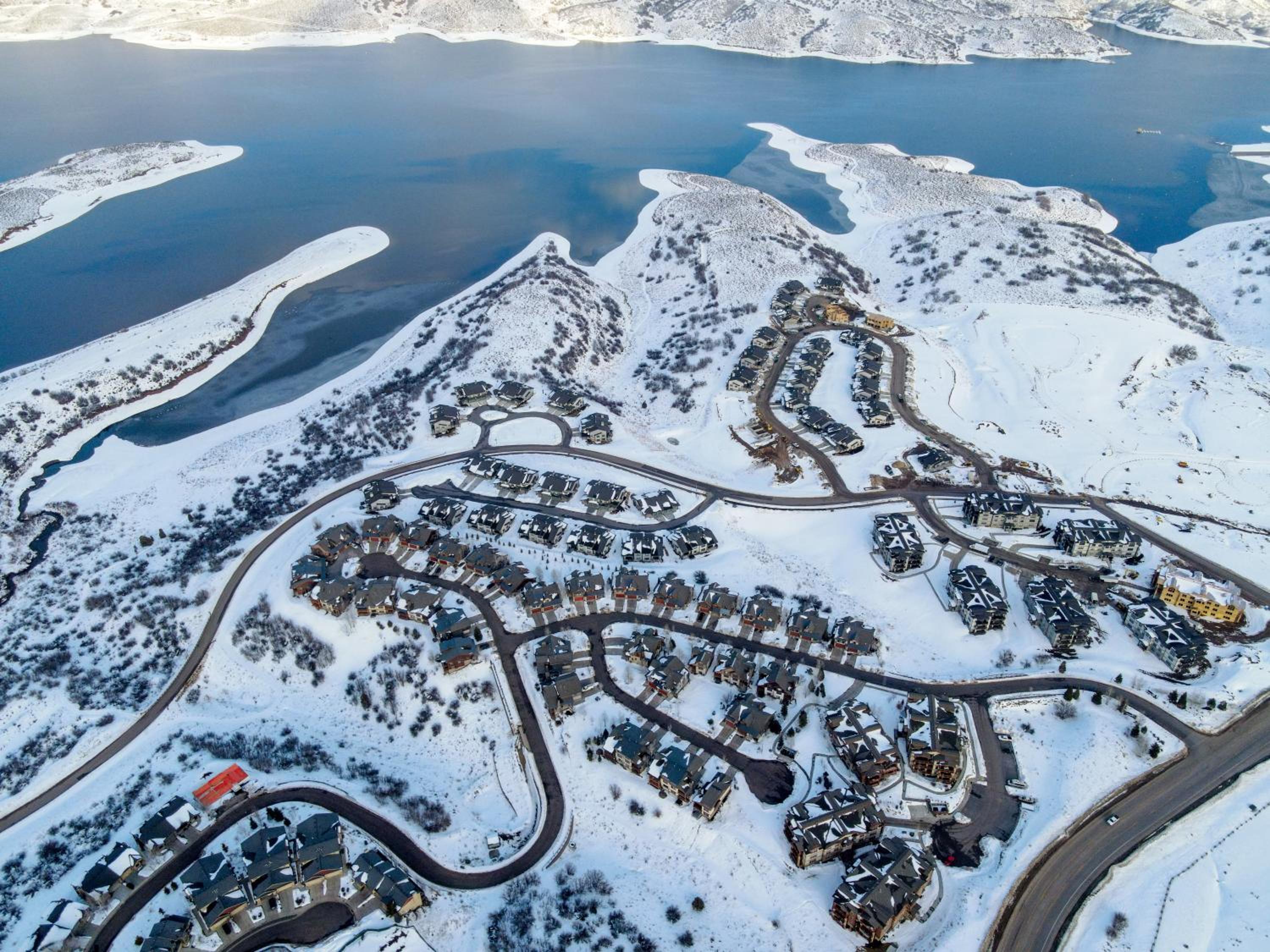 Ideal Condo 2 Minute Drive to Deer Valley view 4