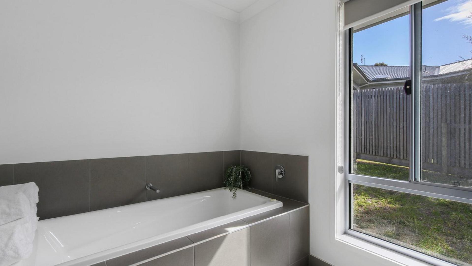 Habitat House - Modern Family Retreat