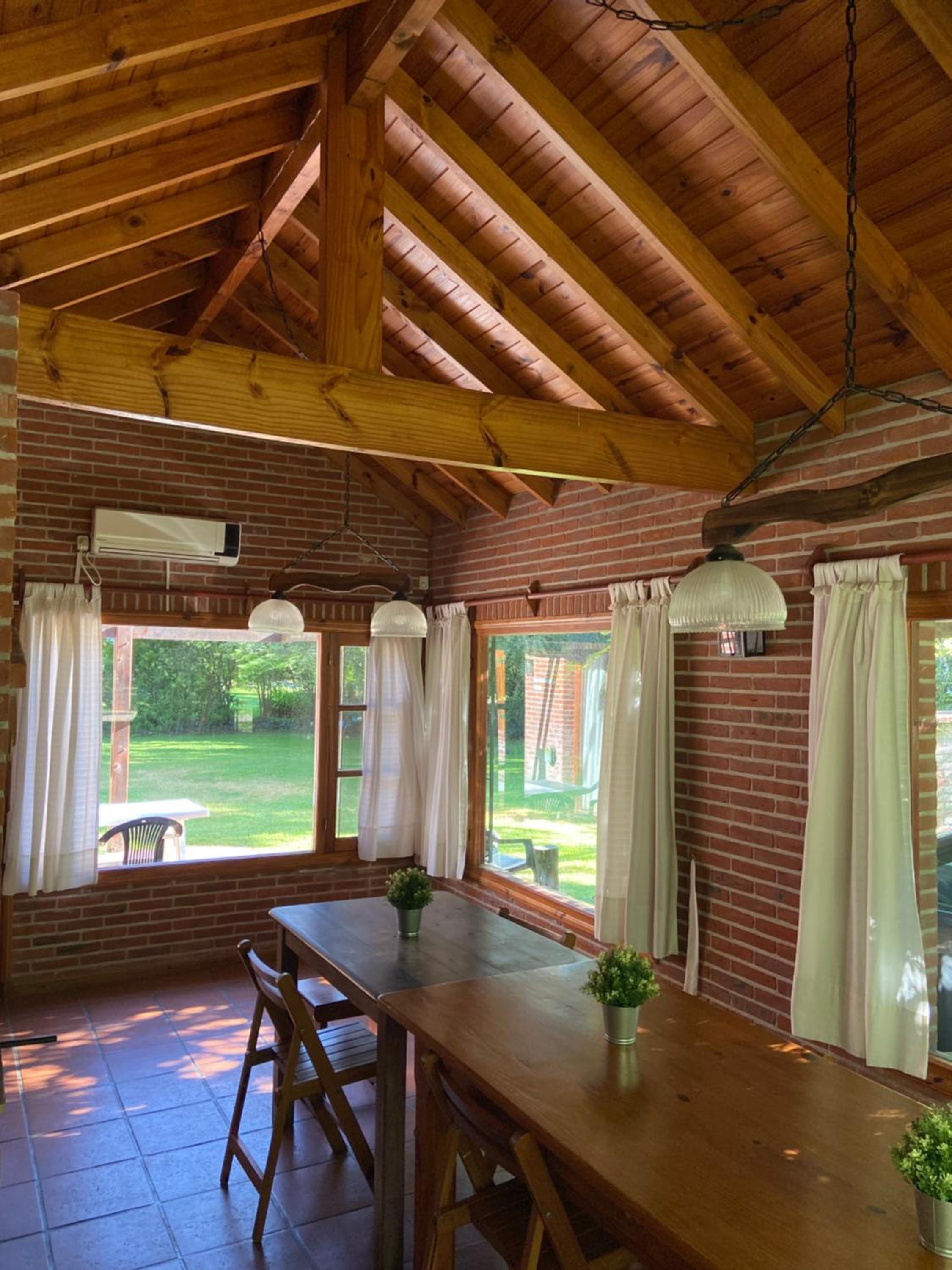Casa Chalet Encuentros 1998 UBICADA A 1 CUADRA DEL MAR