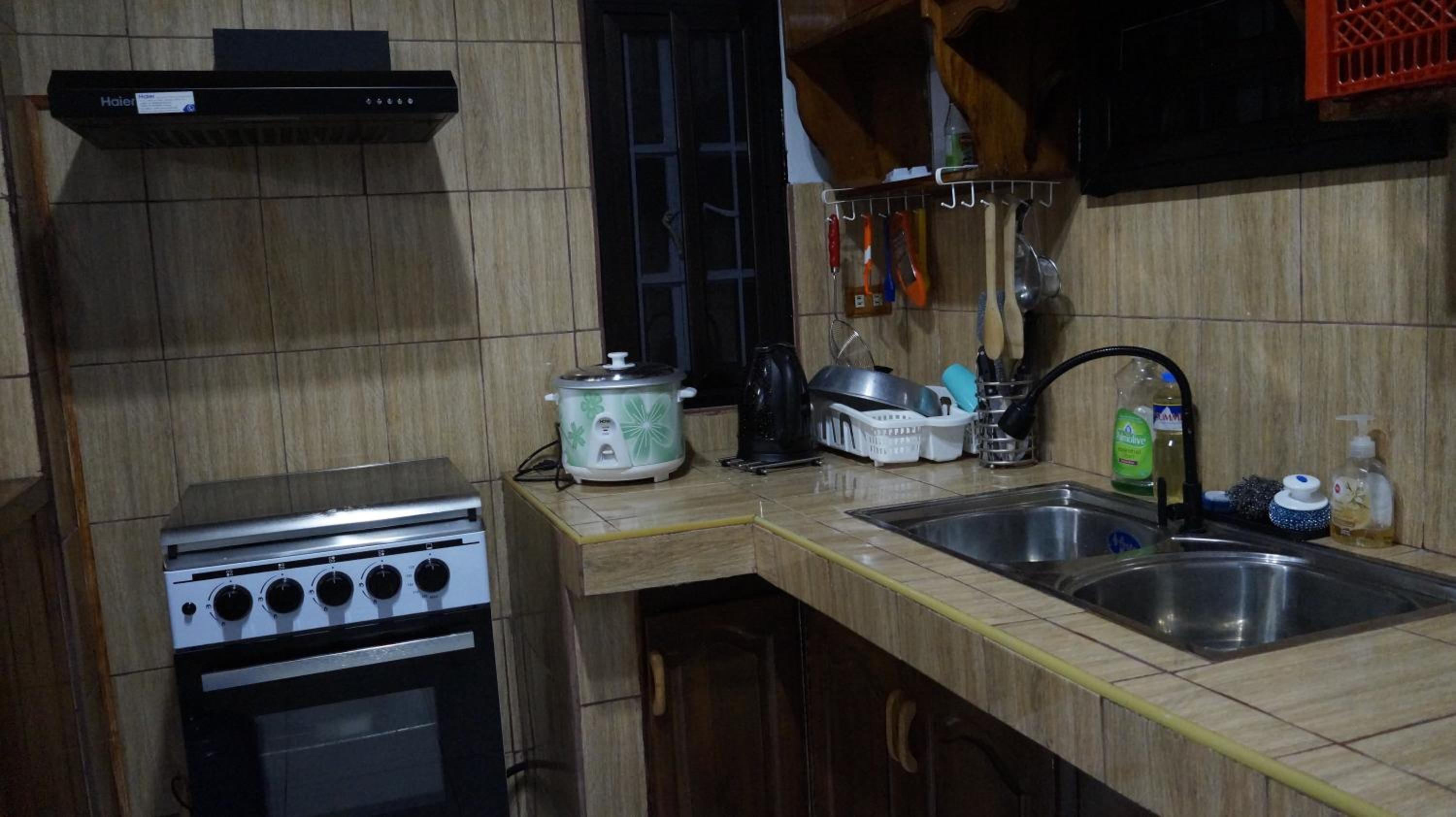 R and W Transient House in Baguio view 2