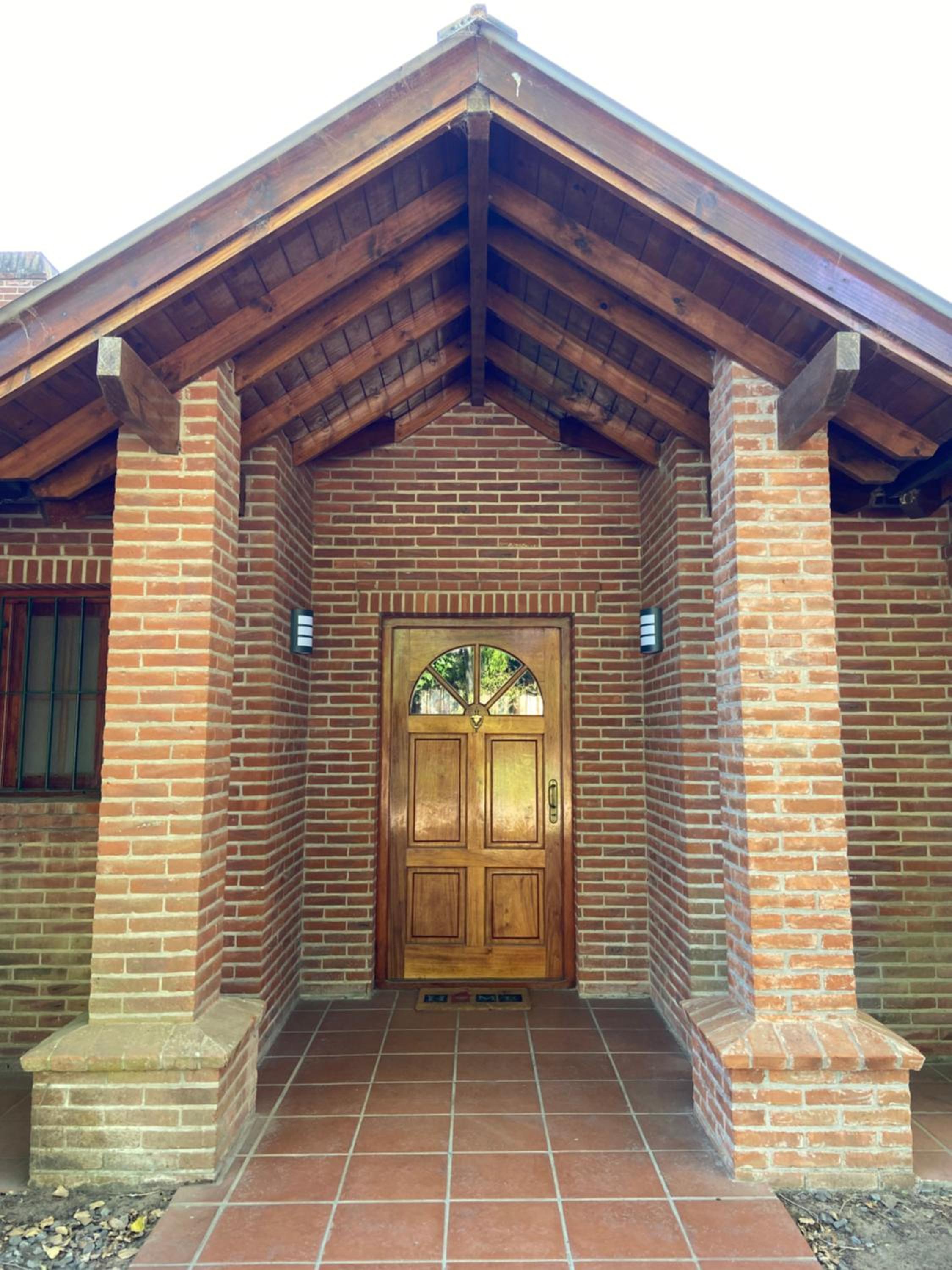 Casa Chalet Encuentros 1998 UBICADA A 1 CUADRA DEL MAR