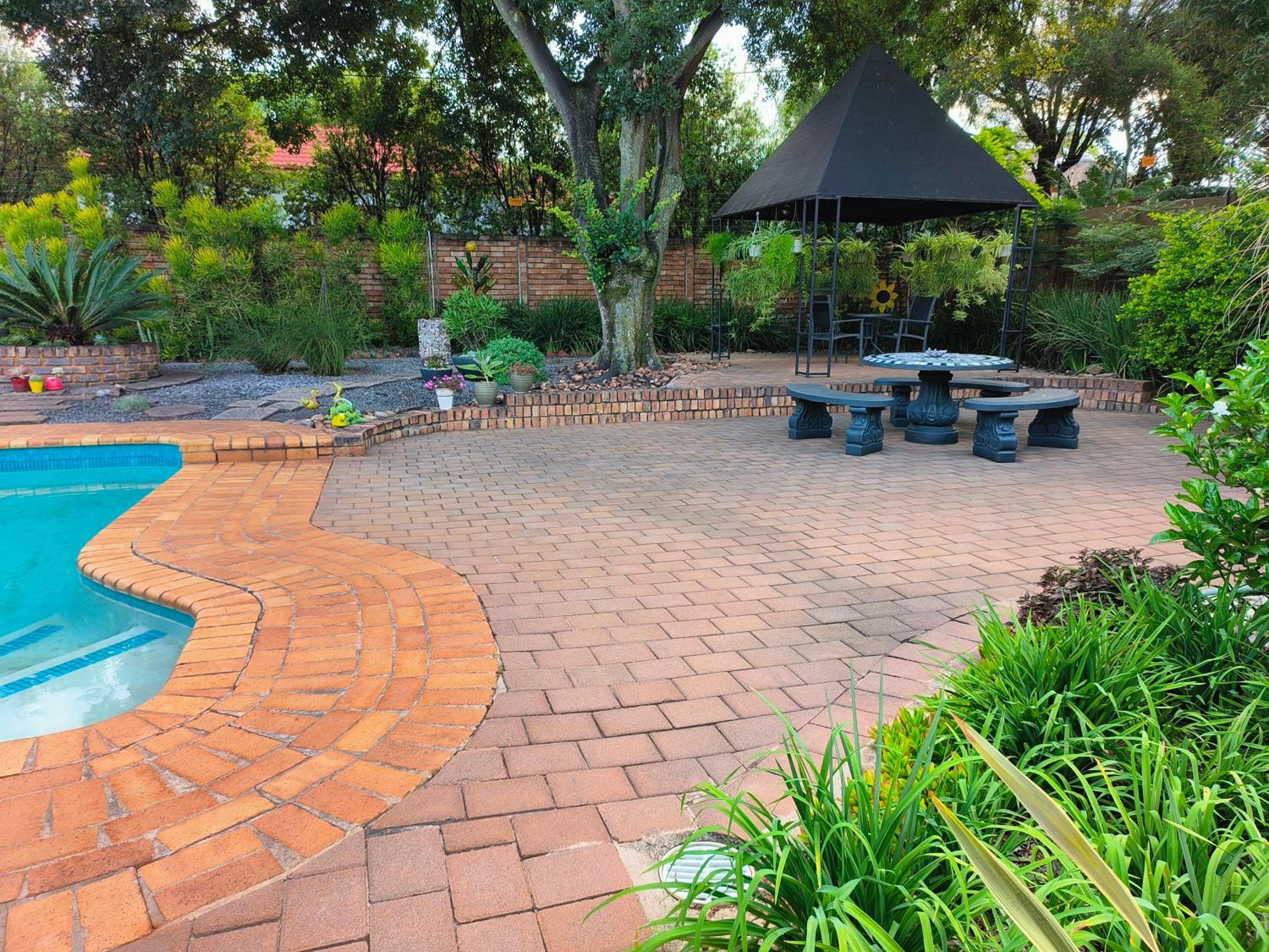 Wilger Guesthouse - Self-Catering Business Accommodation in Centurion