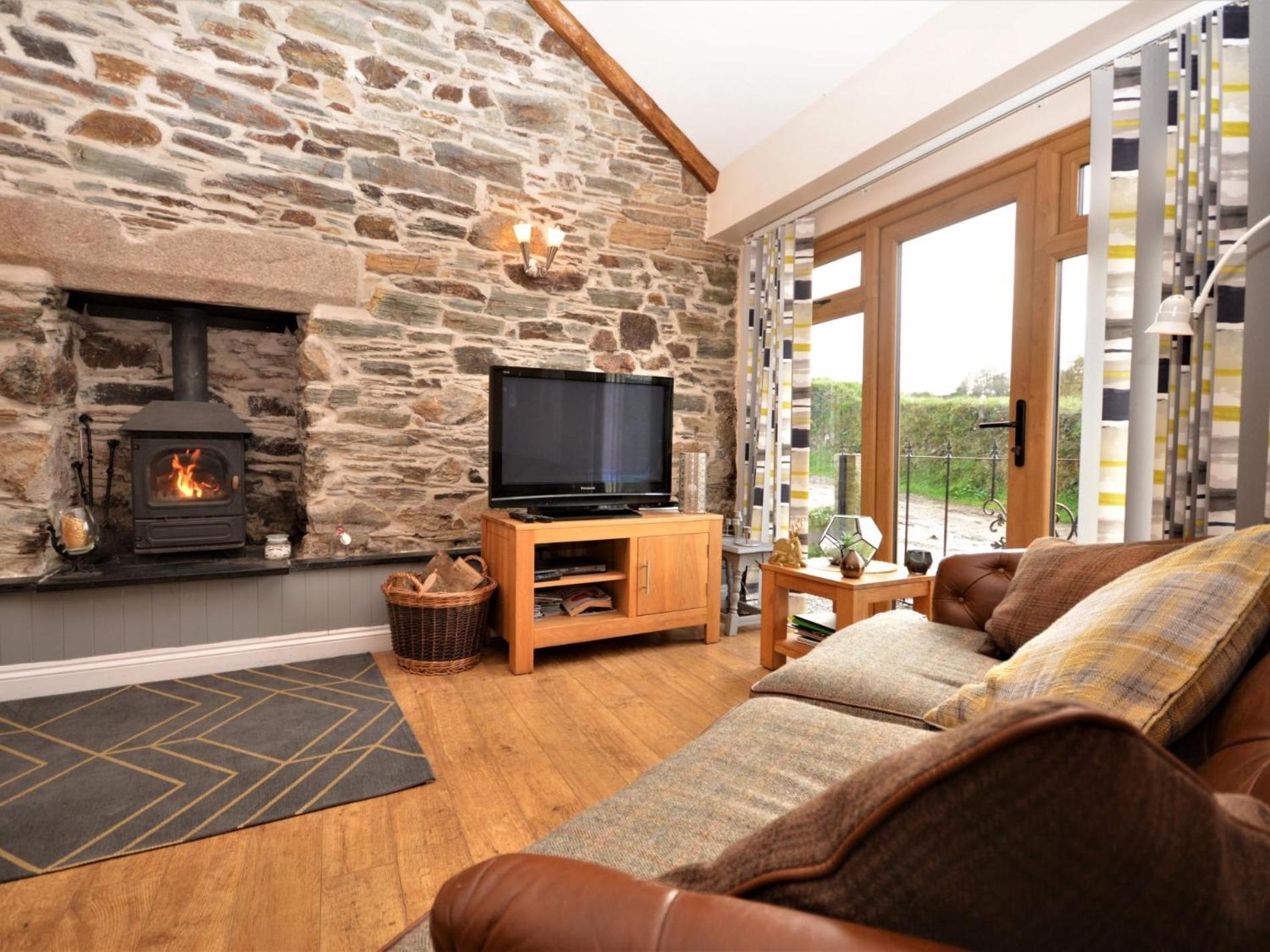 1 Bed in Tavistock oc-colch view 3