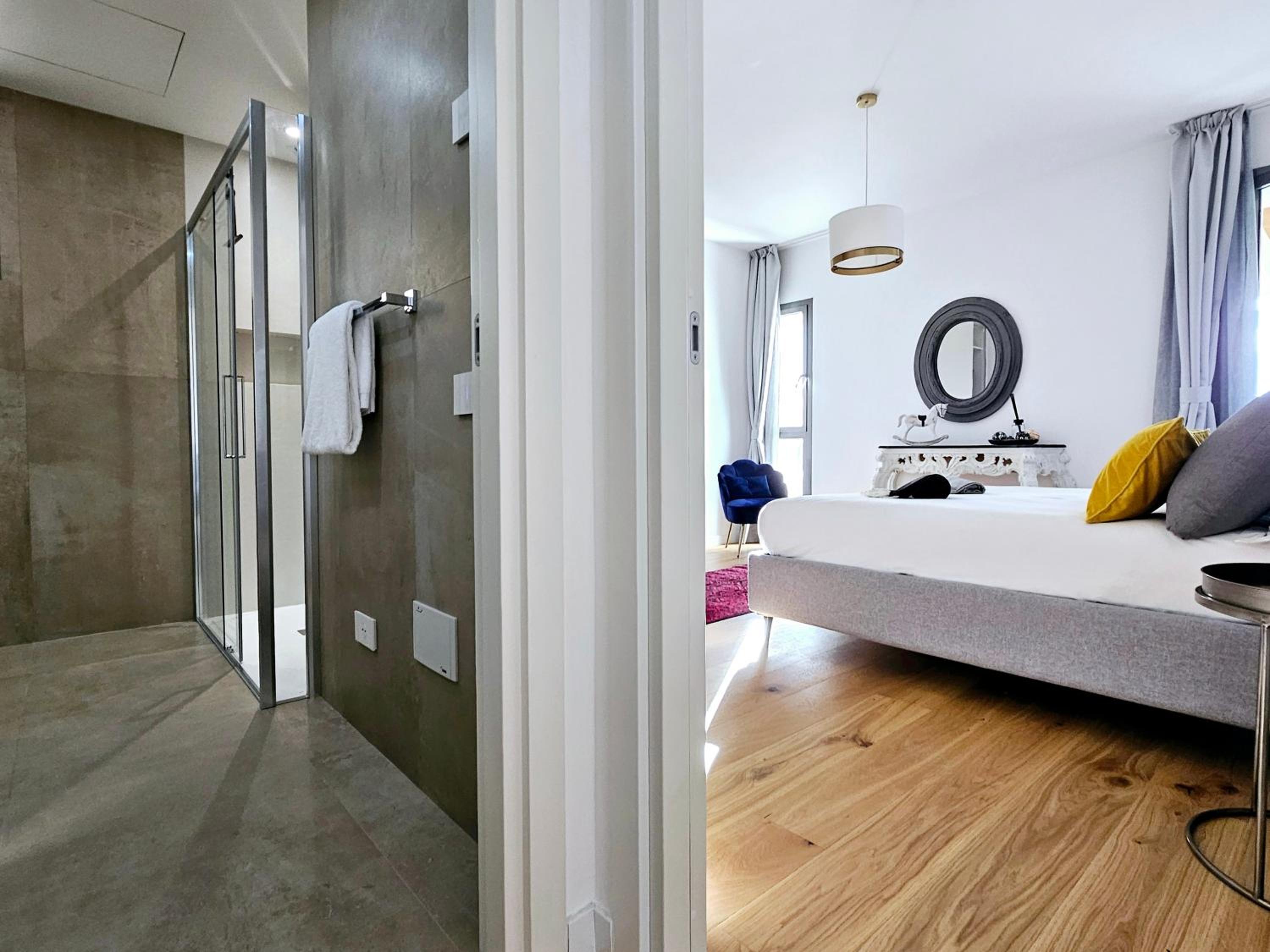 Luxury Apartment