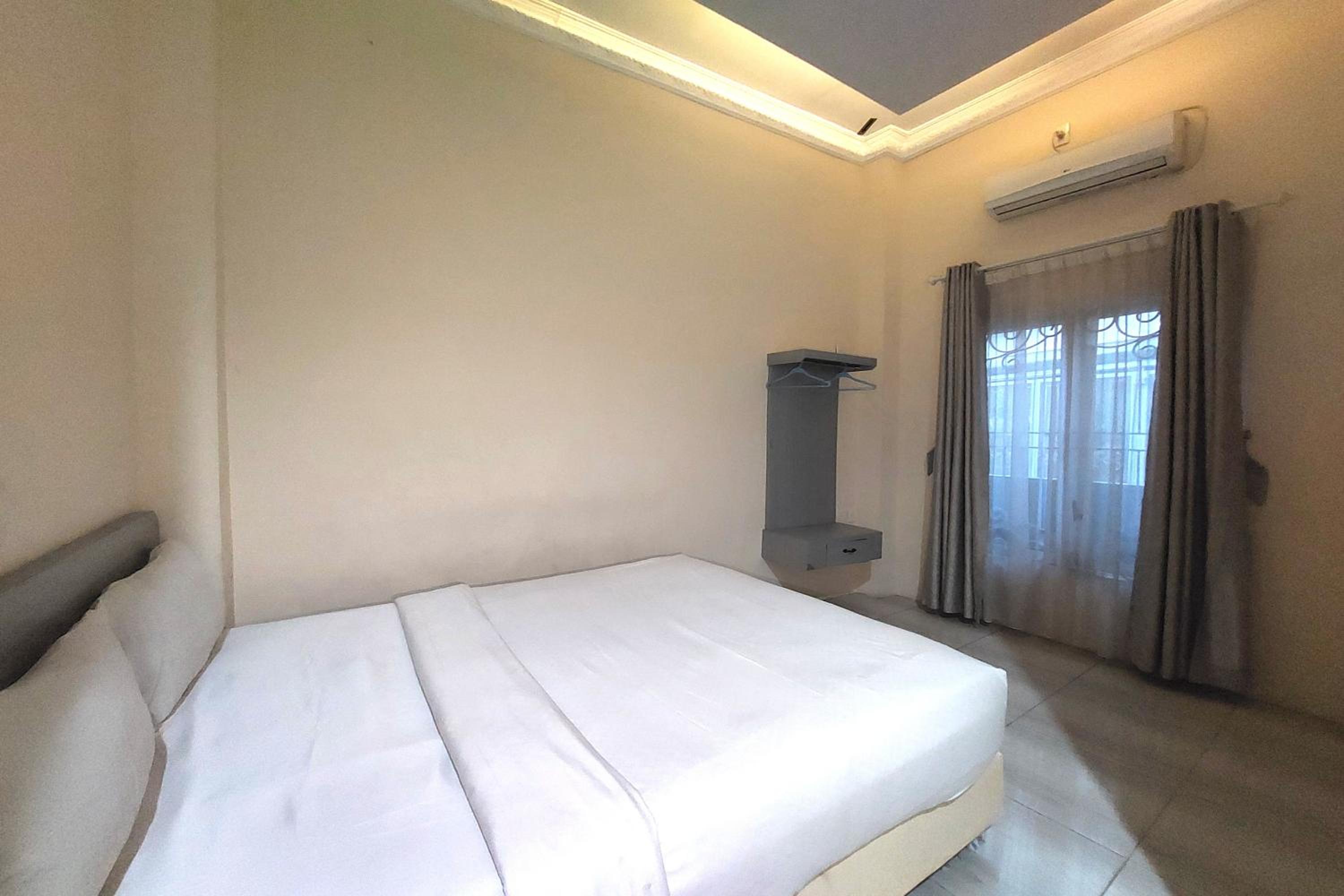 R Residence view 2