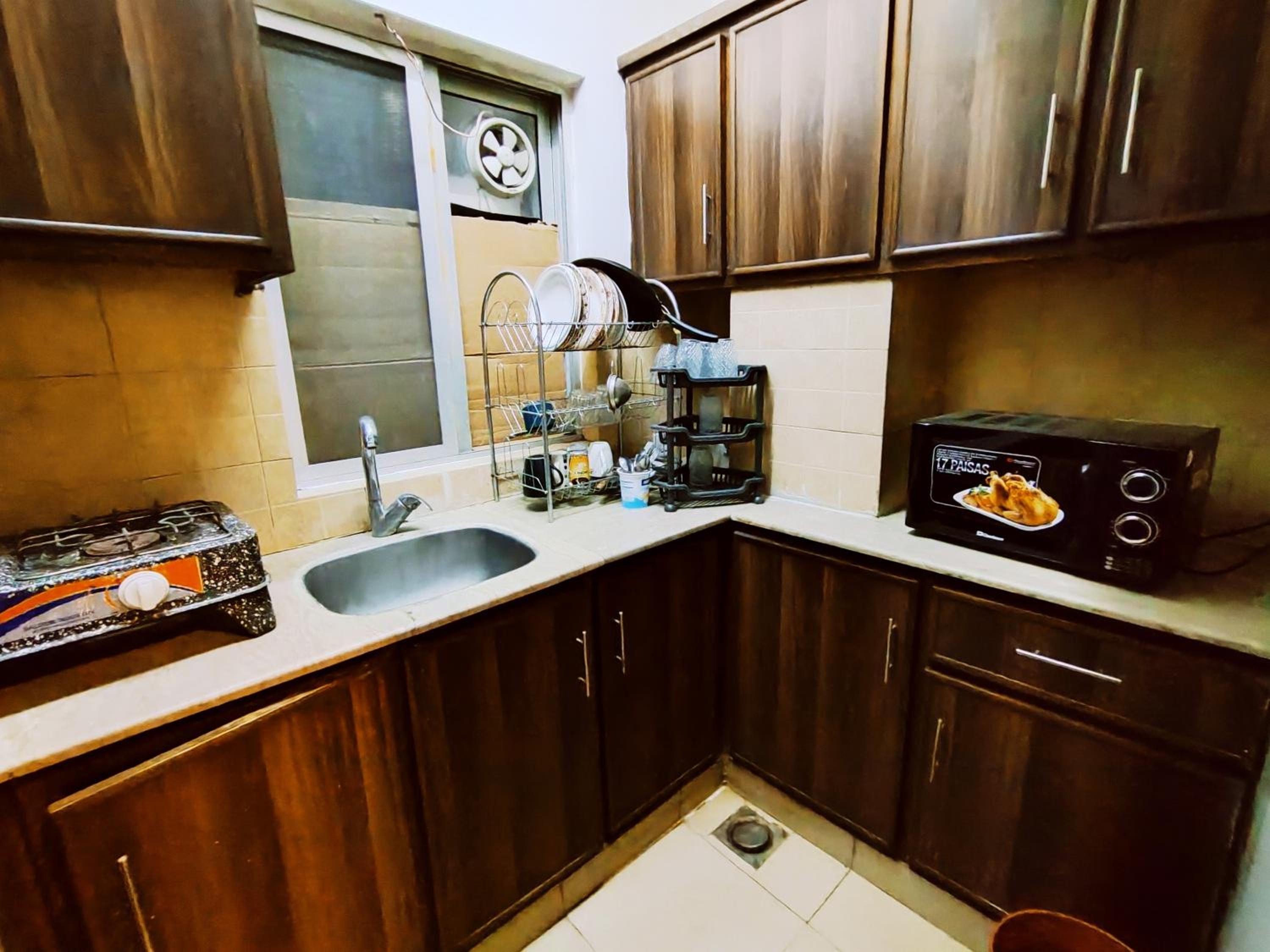 LUXURY and COMFORT to Families! view 2