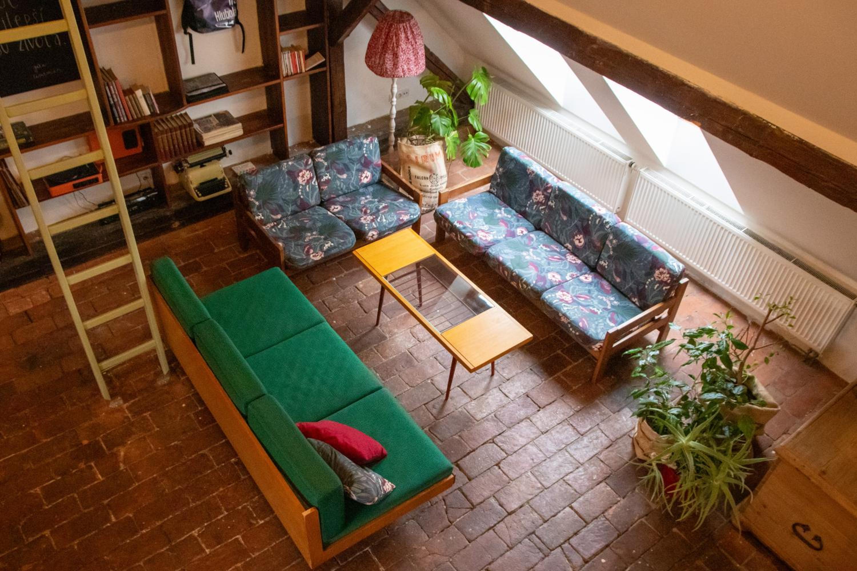 lounge
