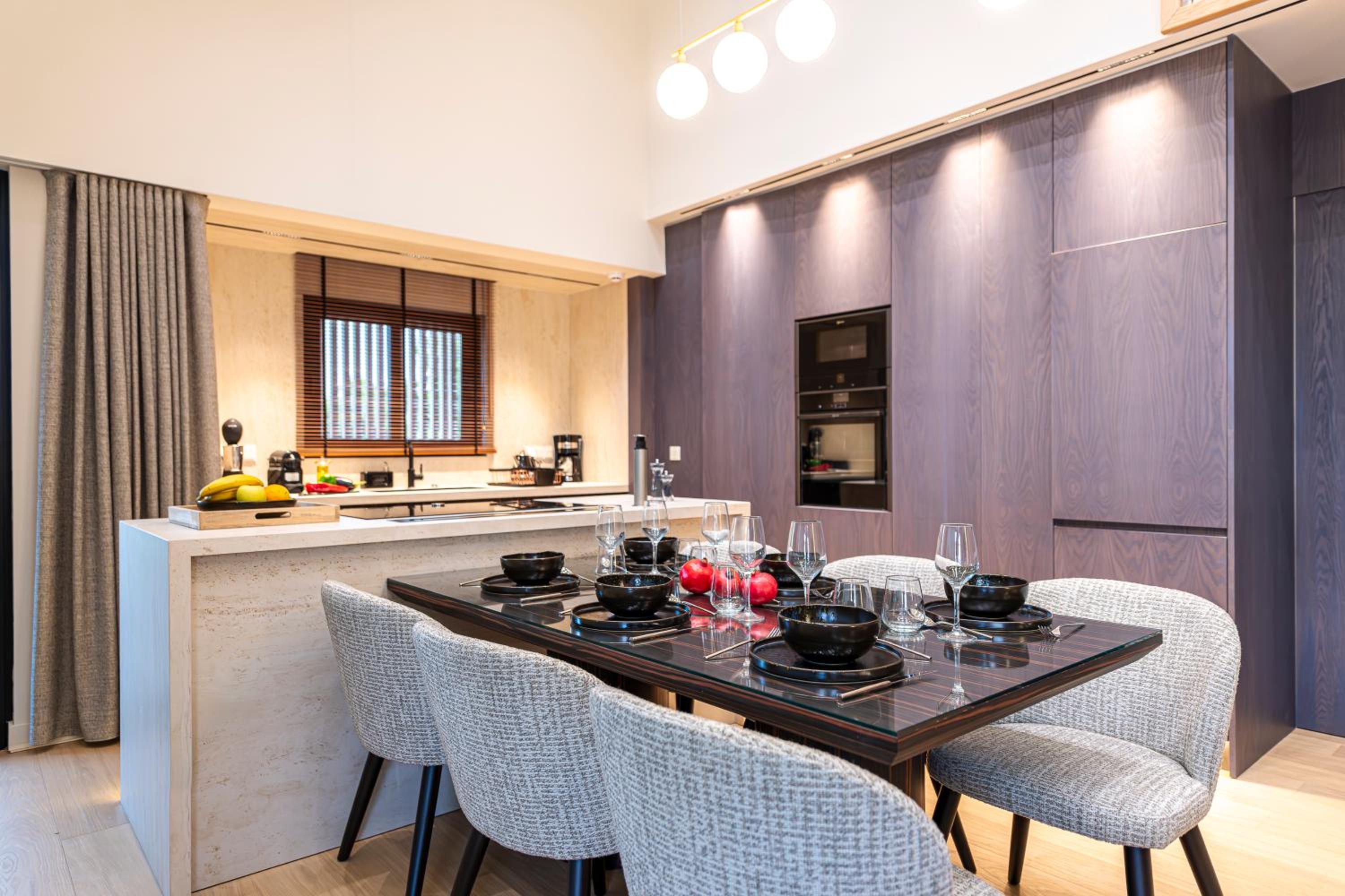 OPULENT PENTHOUSE 1 view 3
