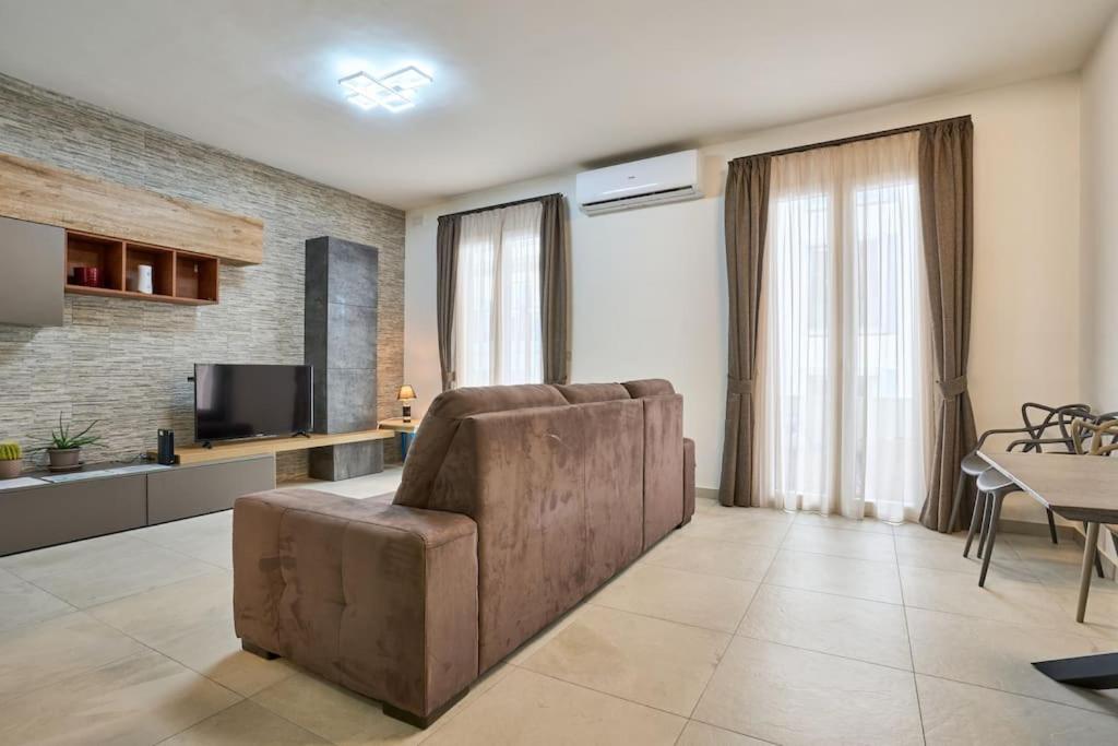 2 Bedroom Apartment St. Julians photo 4