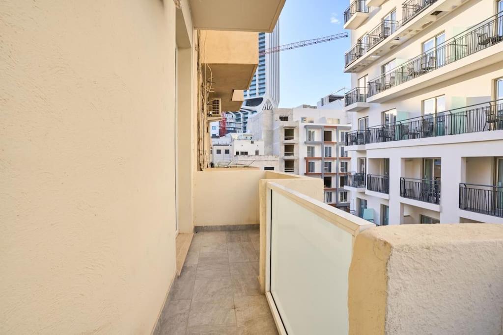 2 Bedroom Apartment St. Julians — St Julian's