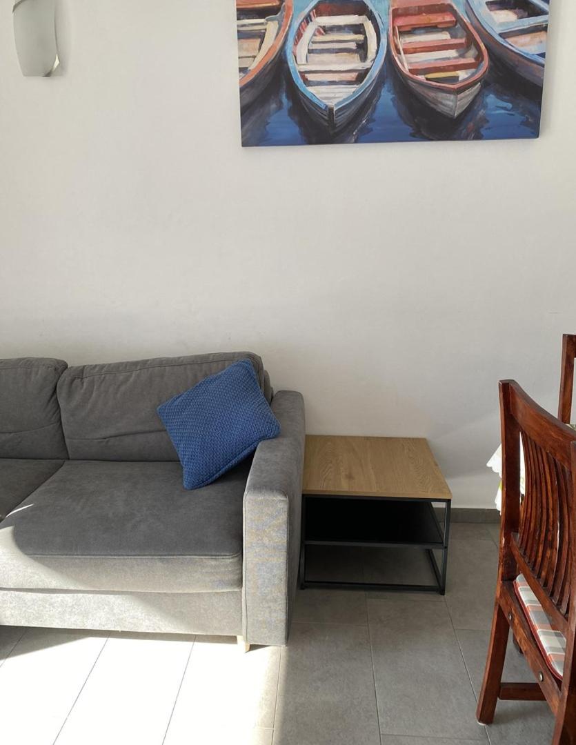 Apartments Lora