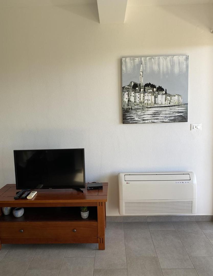 Apartments Lora