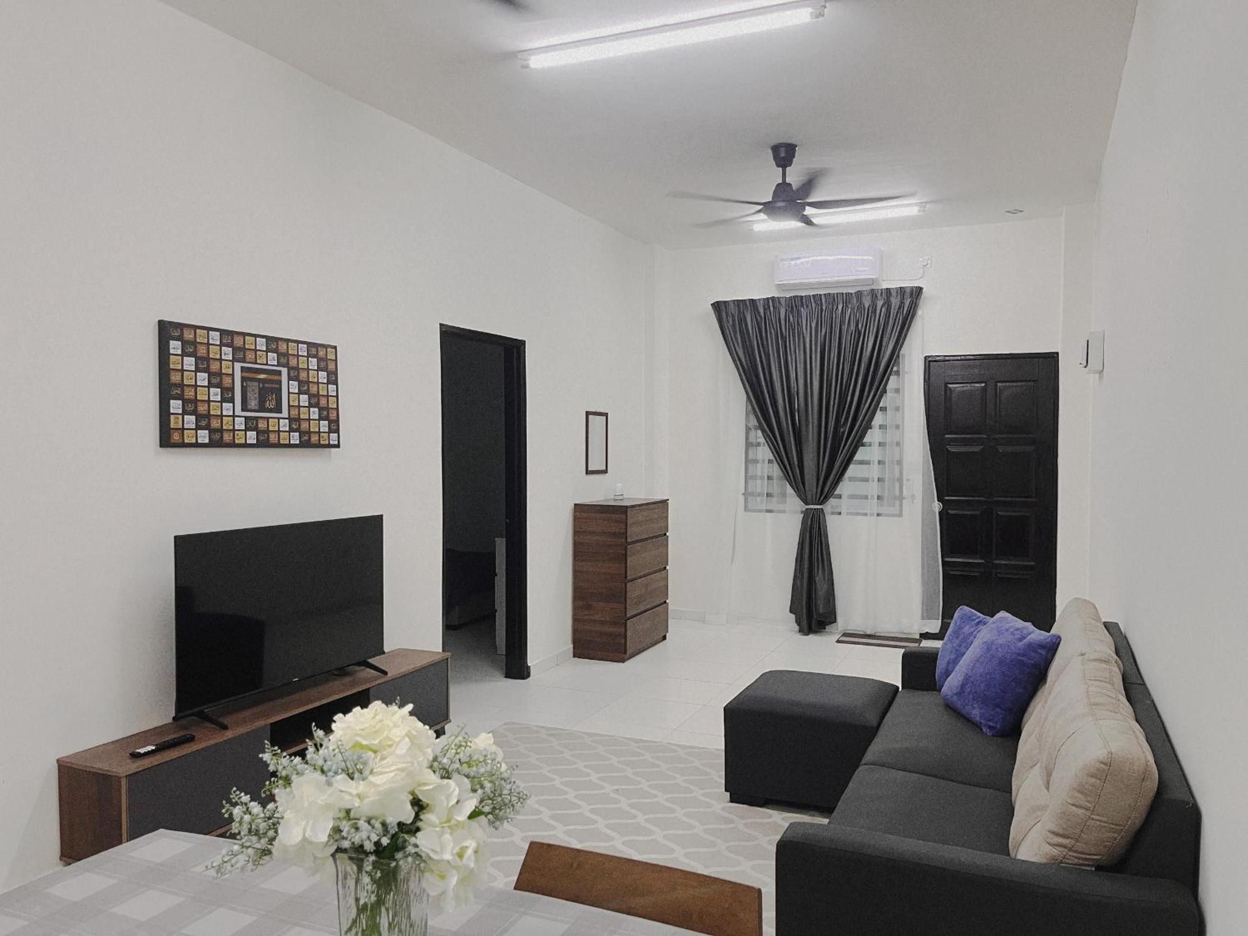 MamaShy Homestay Manjung -FREE WIFI- photo 1
