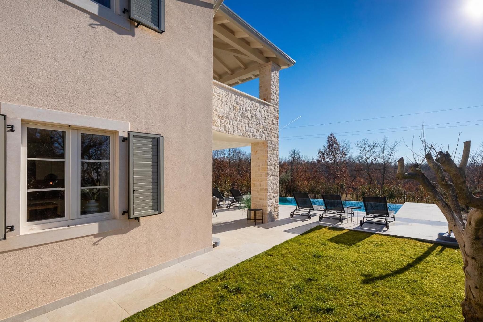 Beautiful Villa Legro with pool in Visnjan view 3