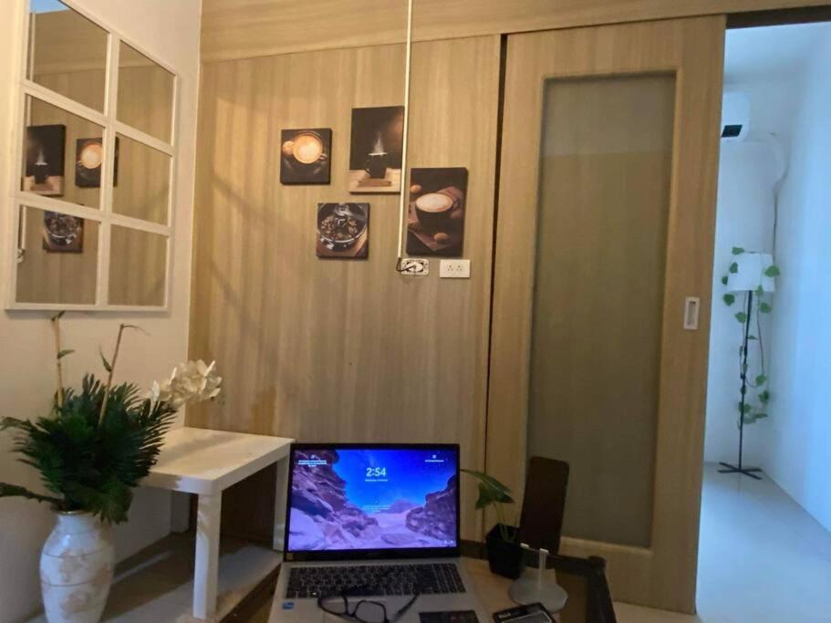 Shore Residence D23 shortwalk MOA view 3