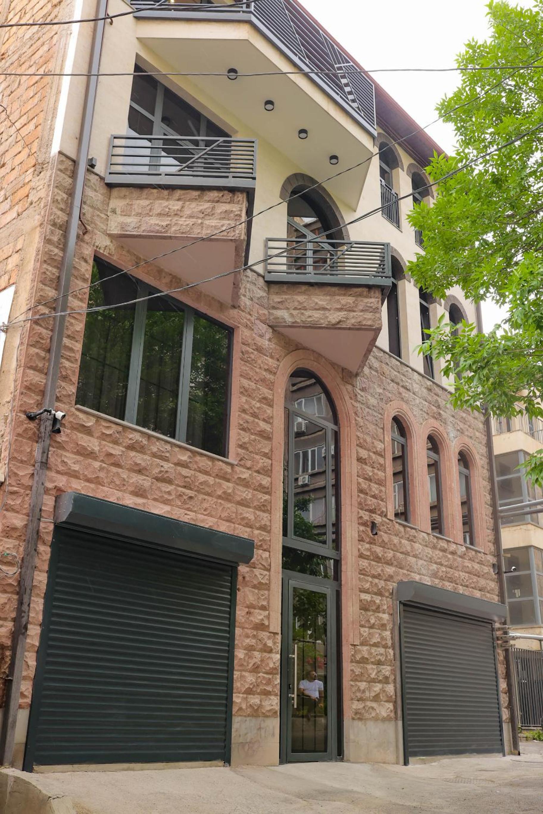Sweet Apartment