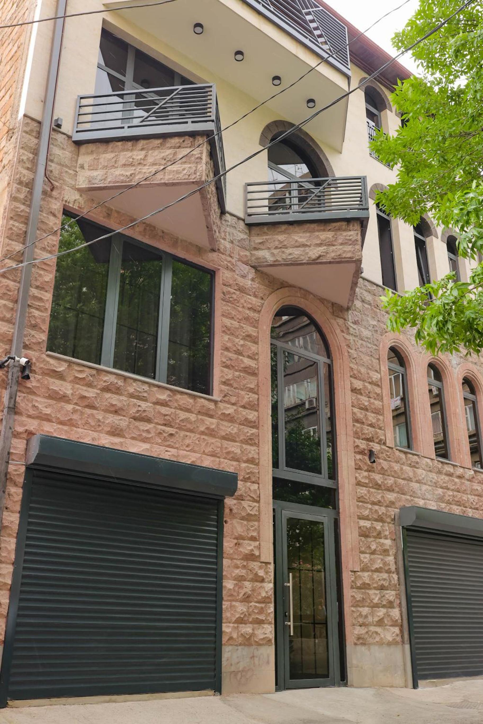 Sweet Apartment