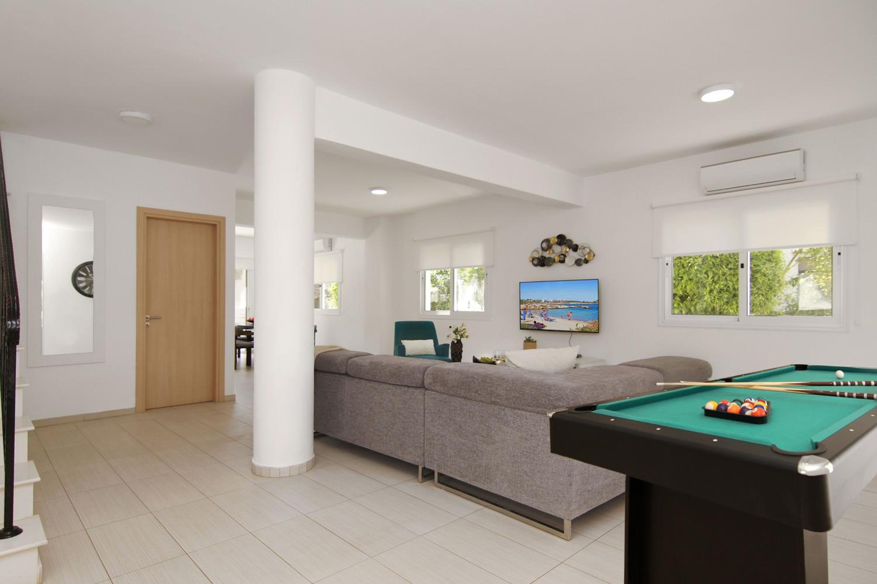 Nissi Sapphire Villa
