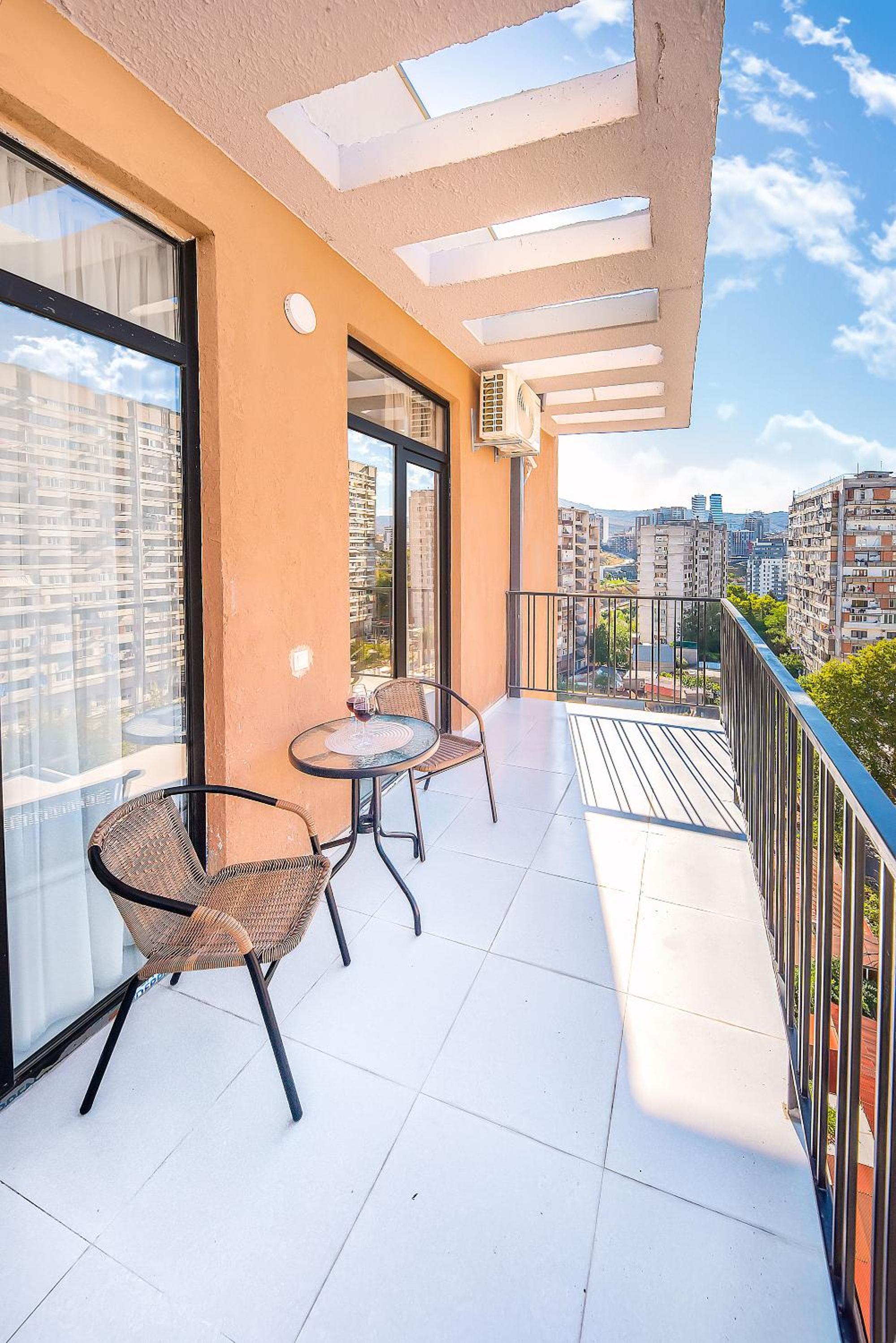 HB apartments Chikovani