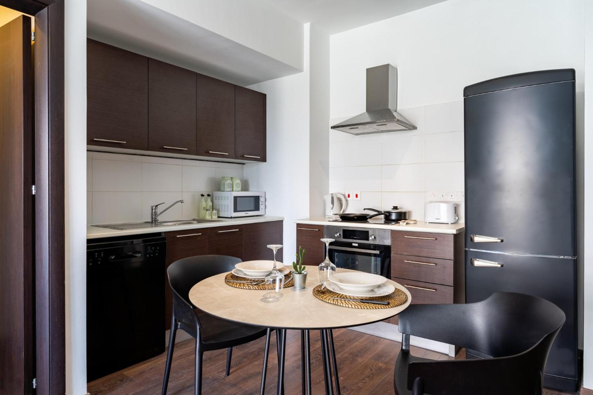 Harbor Apartments in Larnaca