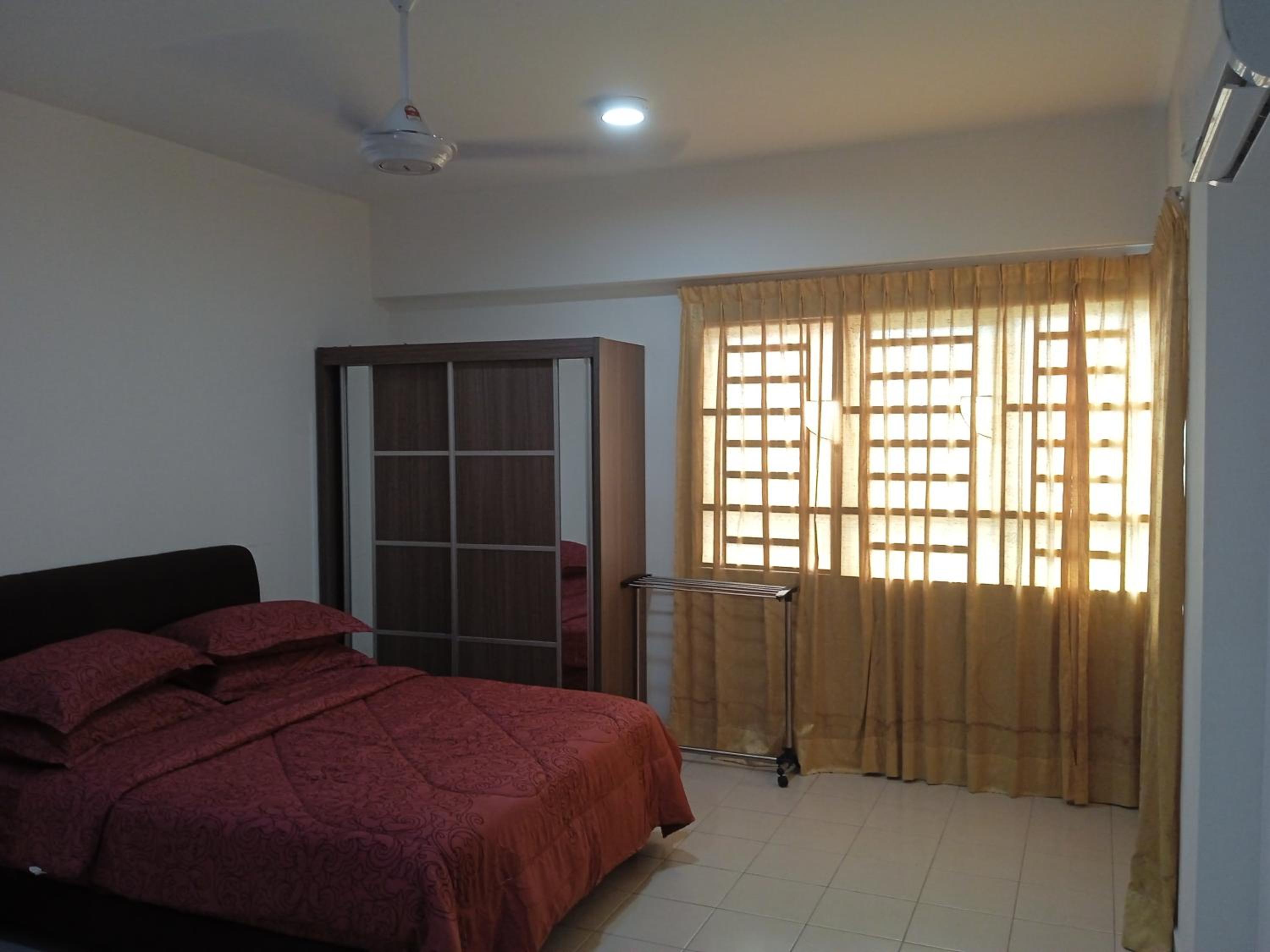 Seberang Jaya Family Pool Homestay Near Hospital 3 Bedroom Aircond 2 Bathroom & Family Room Aircond photo 5