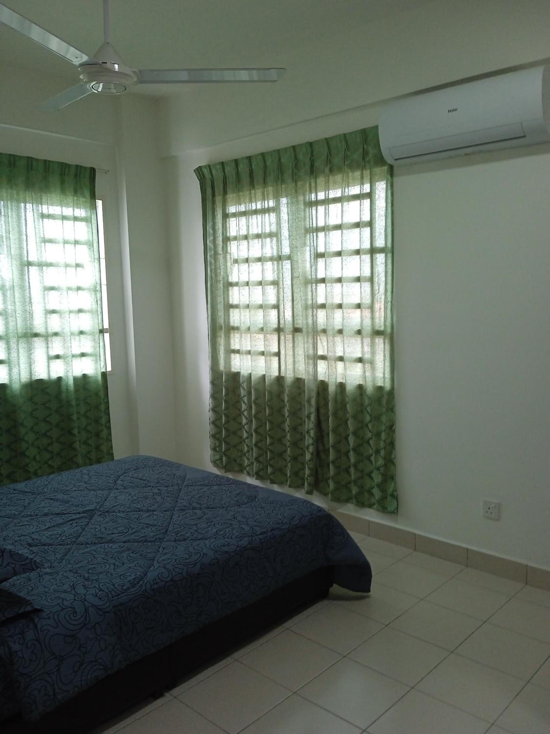 Seberang Jaya Family Pool Homestay Near Hospital 3 Bedroom Aircond 2 Bathroom & Family Room Aircond